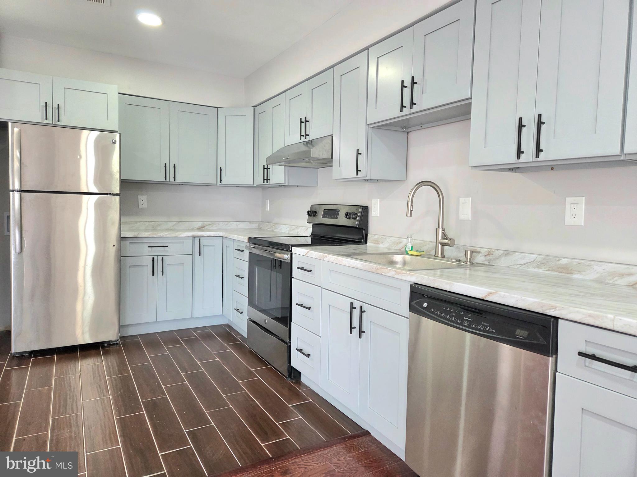 NEWGATE - Residential Lease