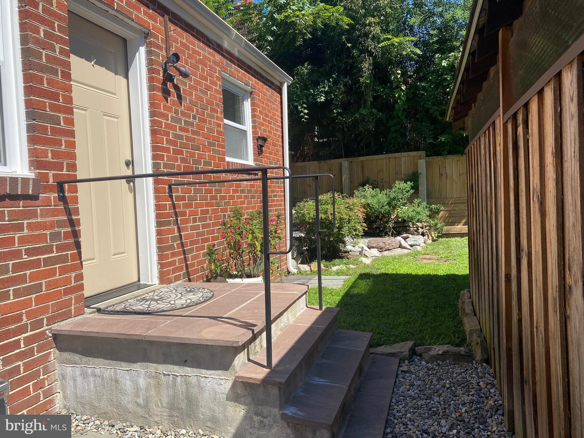 SOUTH FOUR CORNERS - Residential