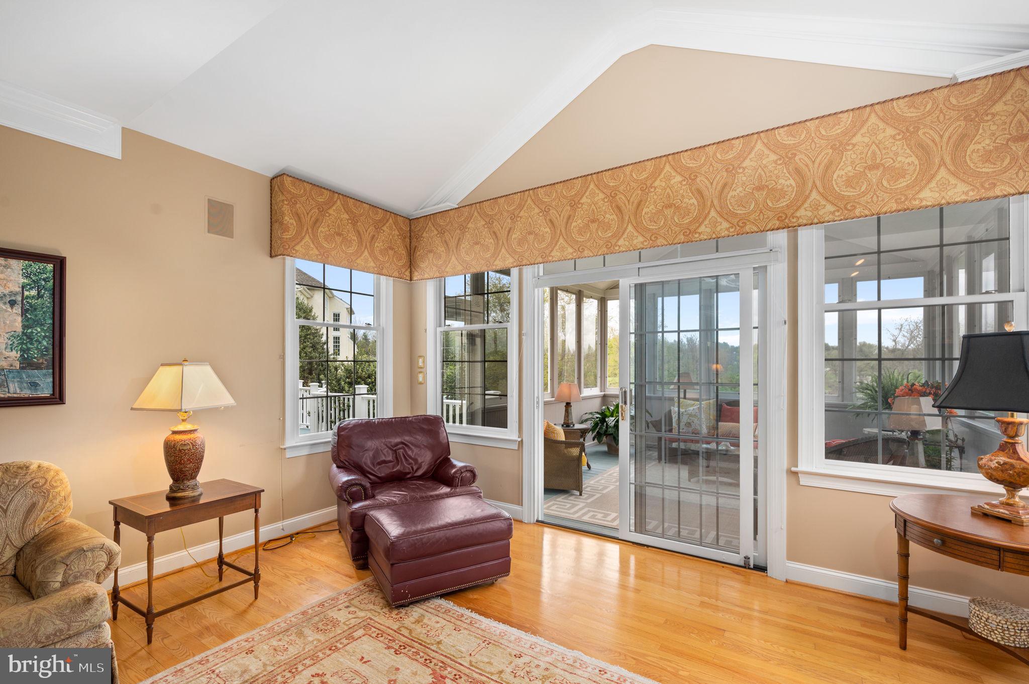 STEEPLECHASE - Residential