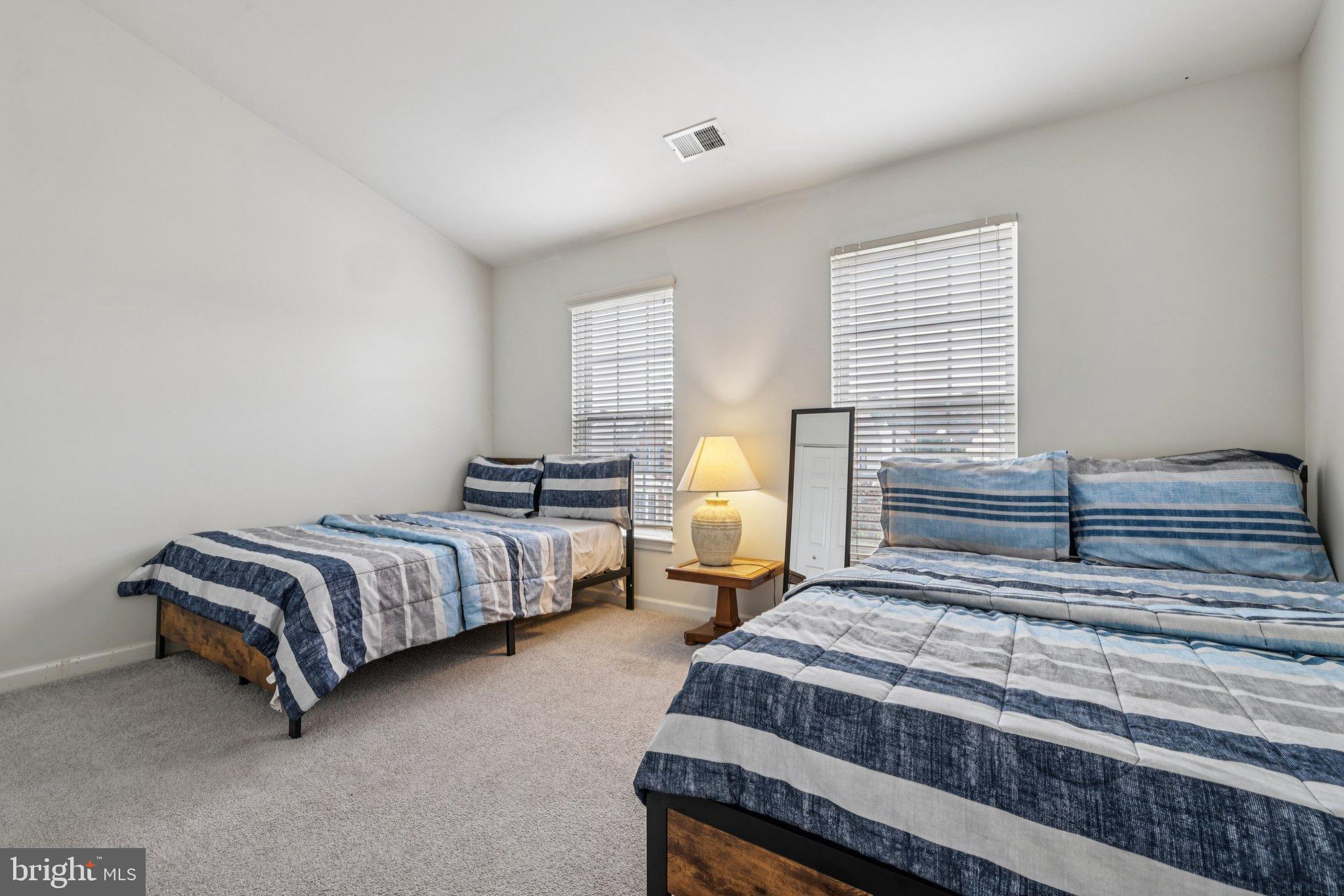 SEVEN OAKS - Residential Lease