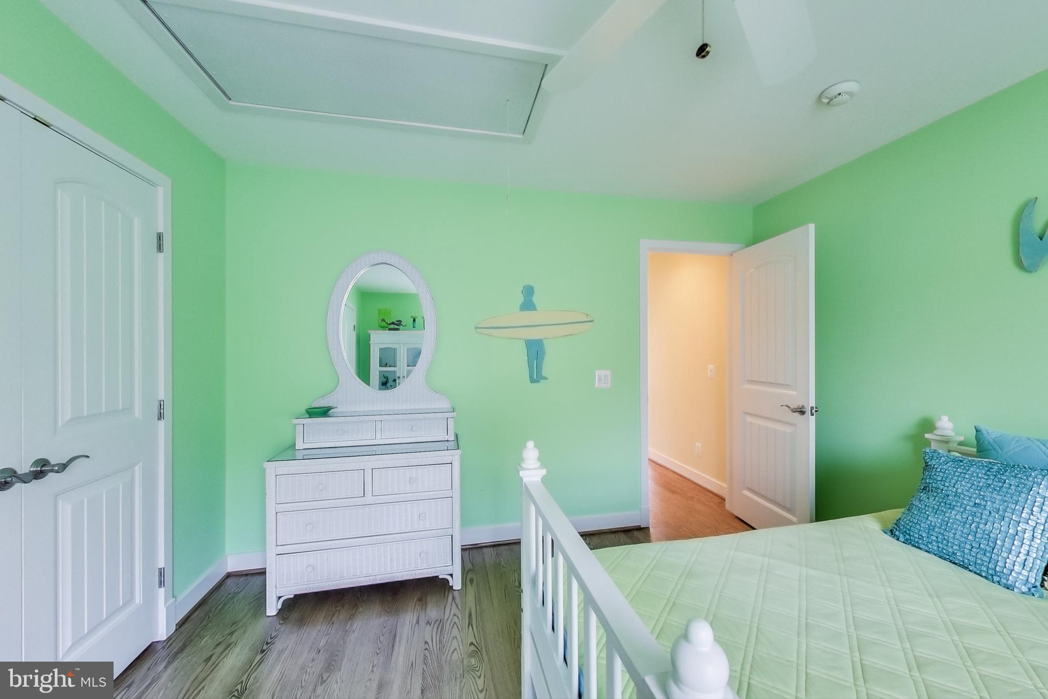 LOCH HAVEN BEACH - Residential