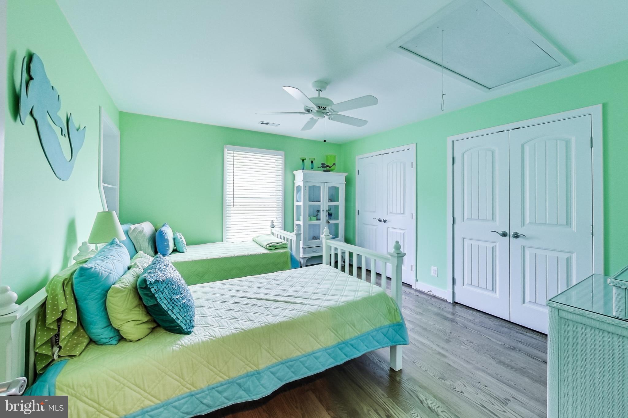 LOCH HAVEN BEACH - Residential