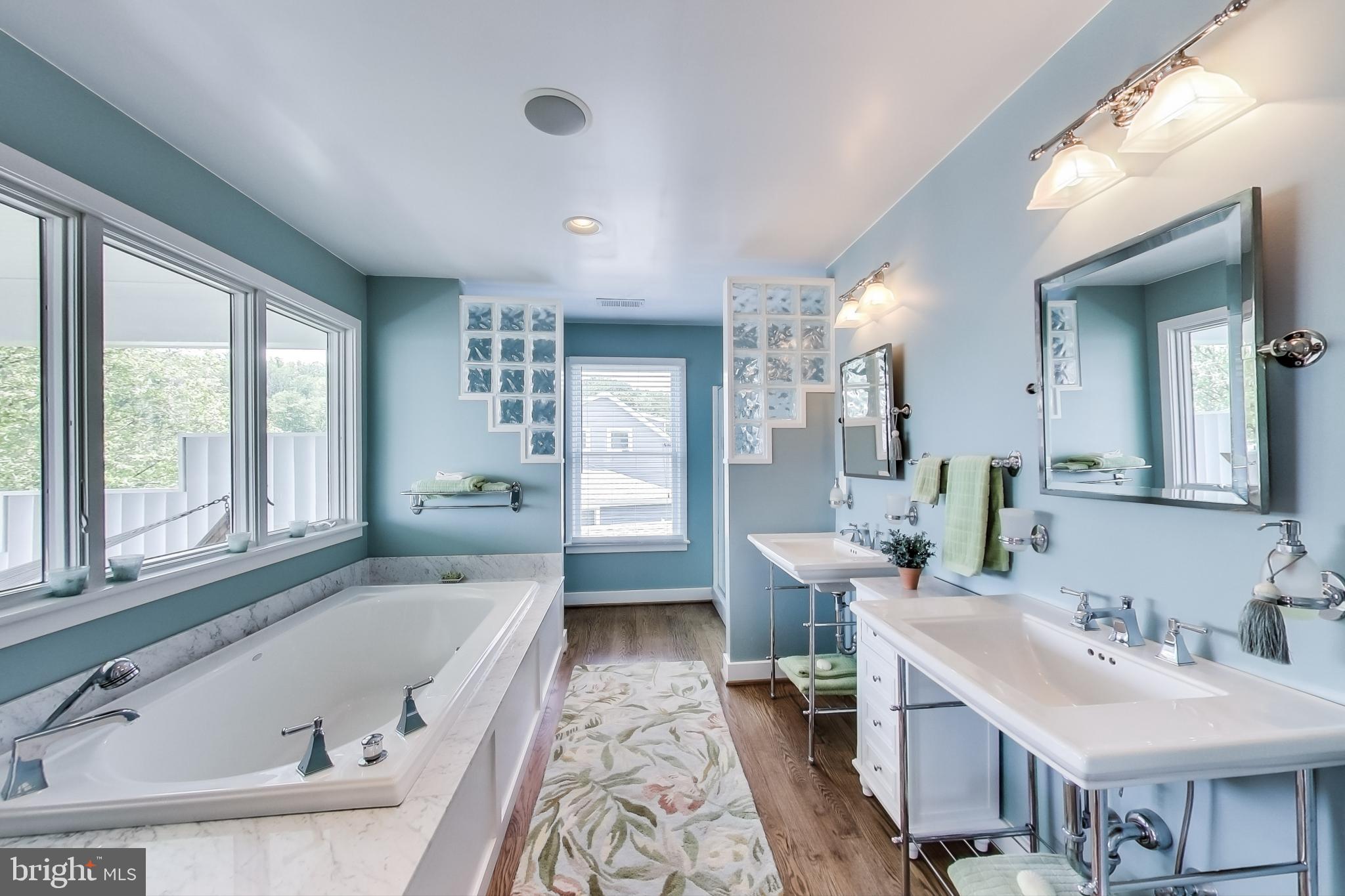 LOCH HAVEN BEACH - Residential