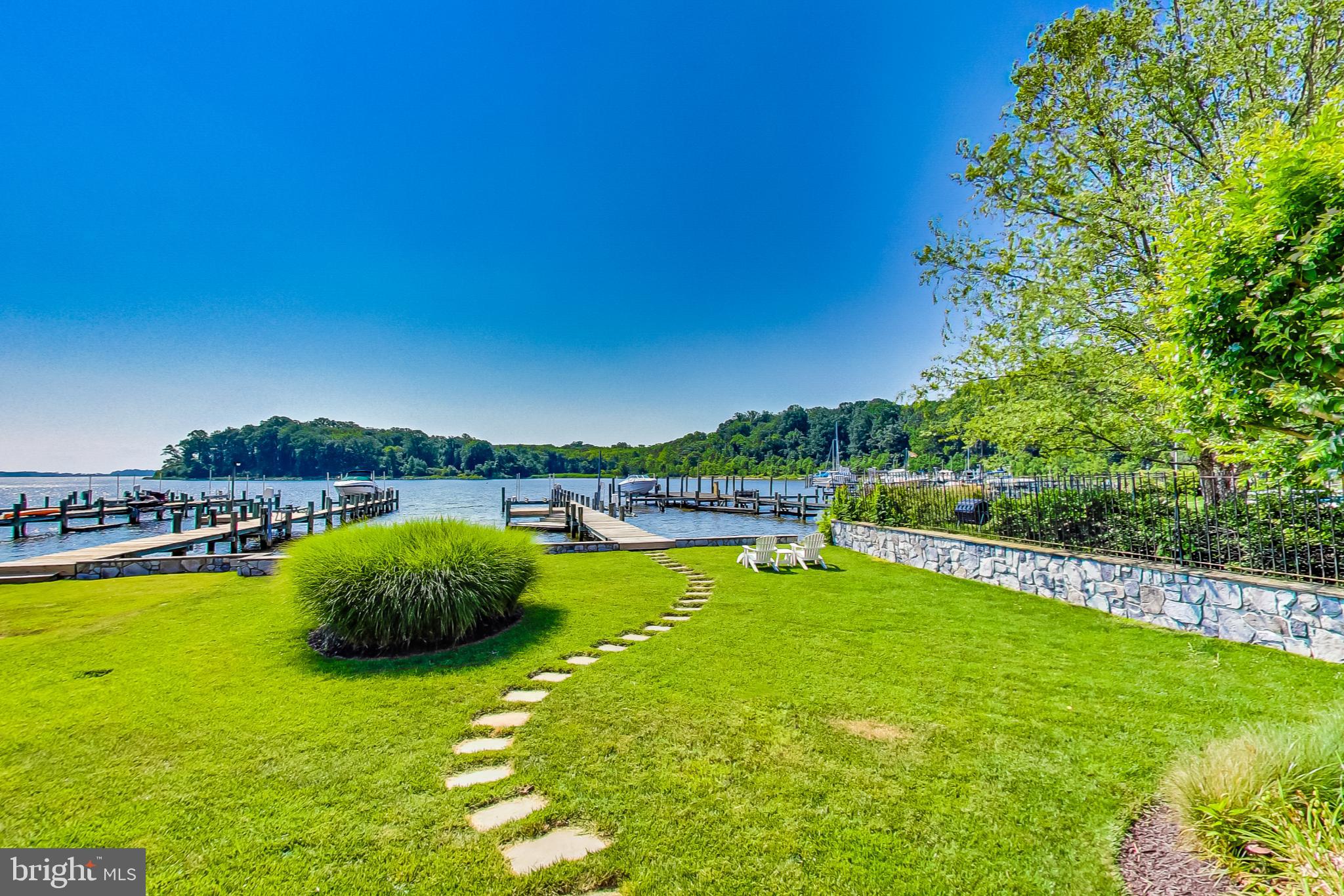 LOCH HAVEN BEACH - Residential