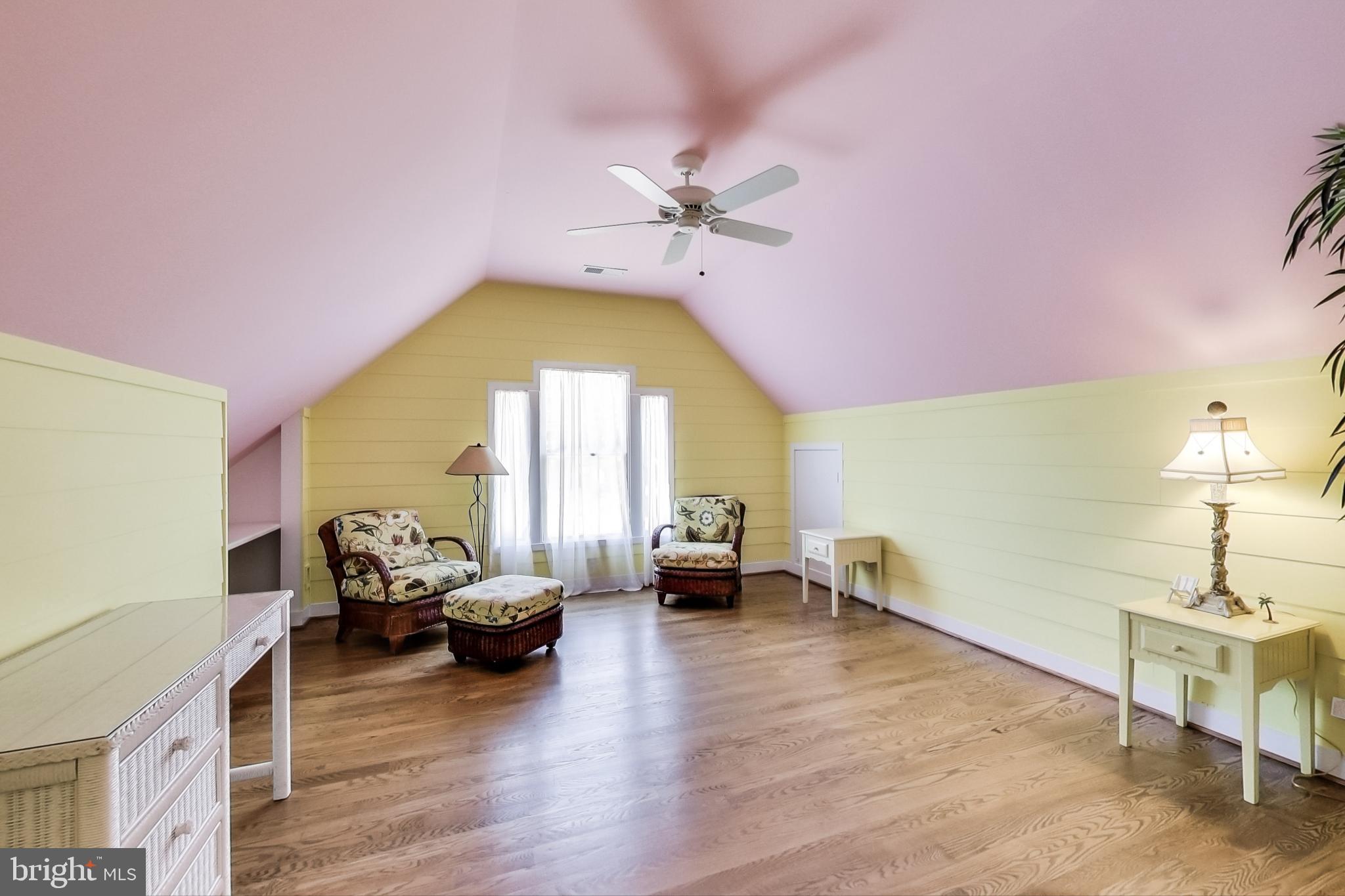 LOCH HAVEN BEACH - Residential