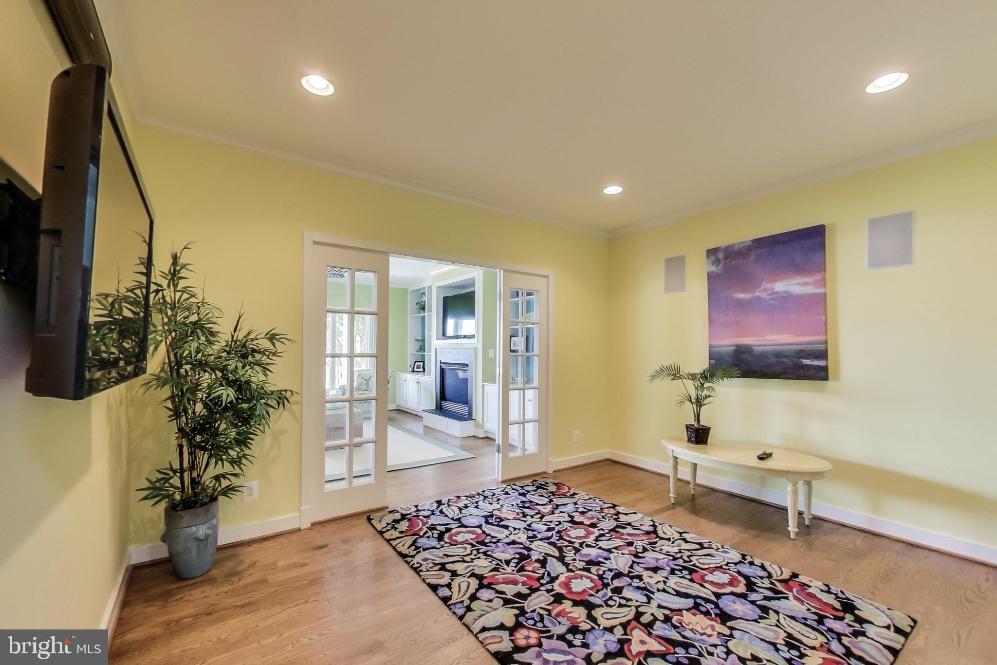 LOCH HAVEN BEACH - Residential