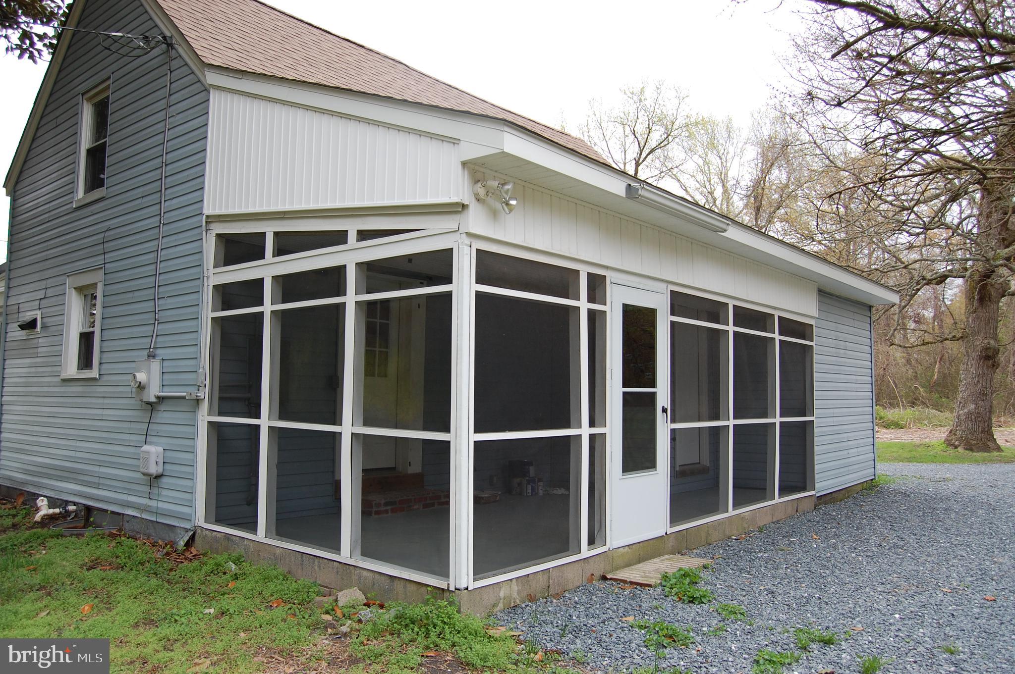 7604 HOLT ROAD