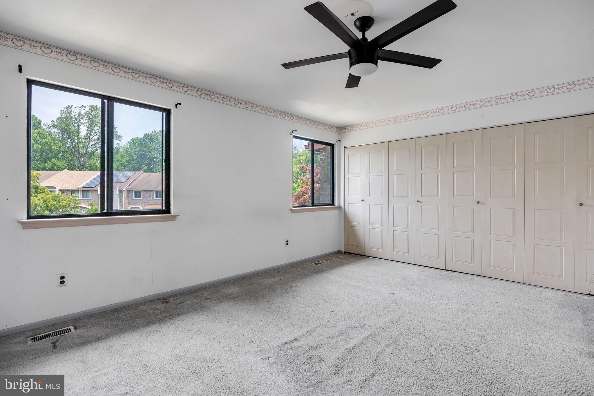 VILLAGE SHIRES - Residential