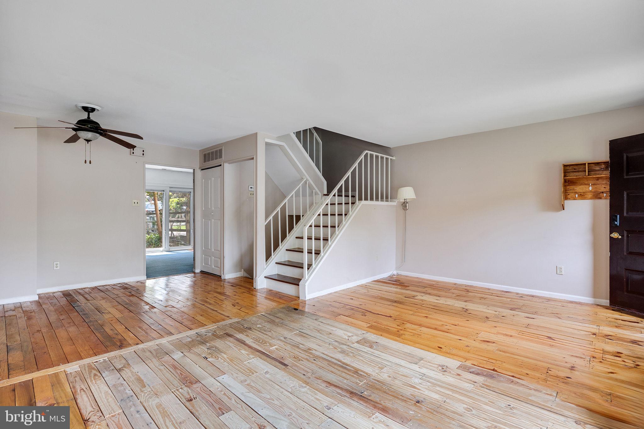 VILLAGE SHIRES - Residential