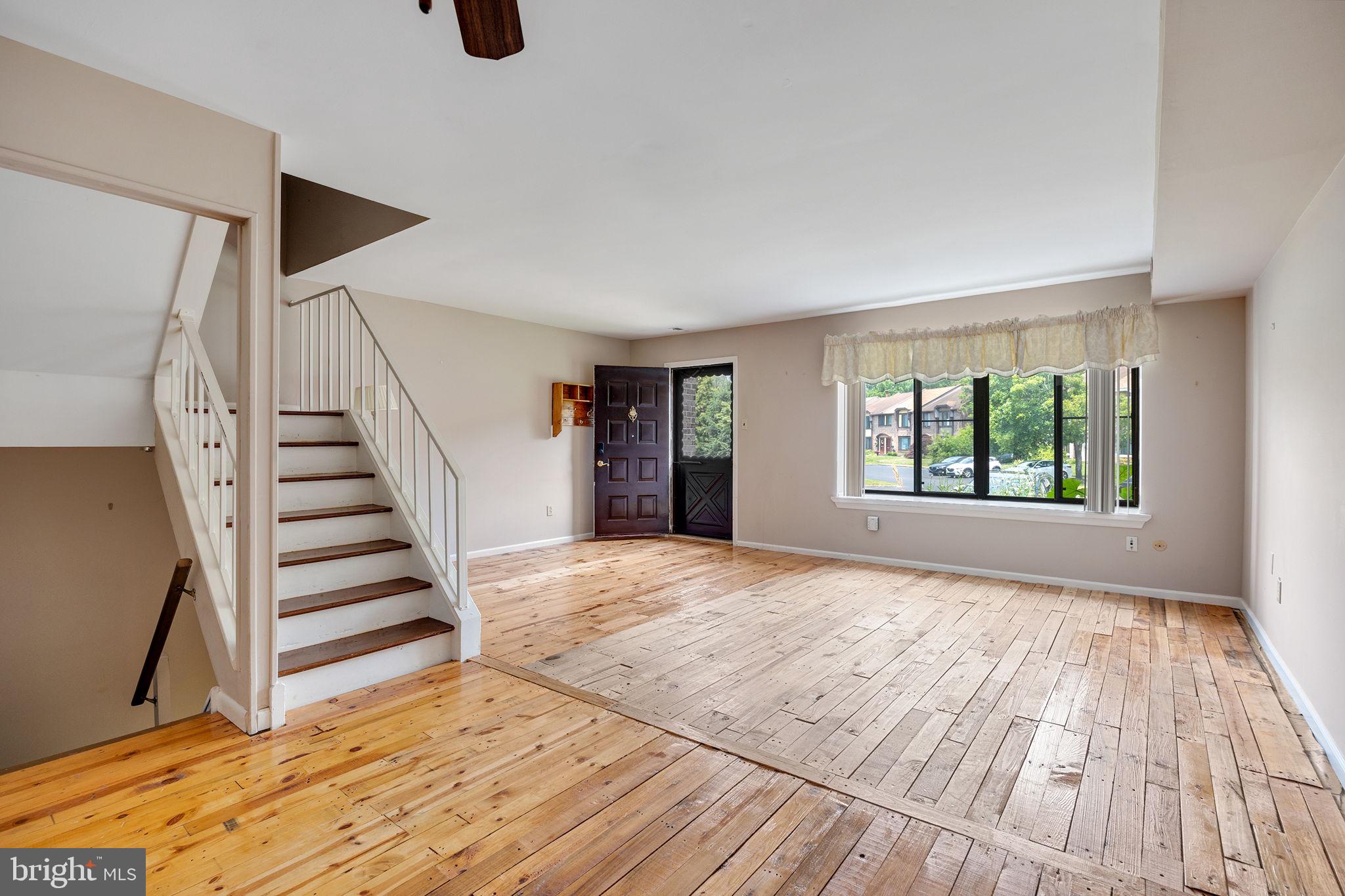 VILLAGE SHIRES - Residential