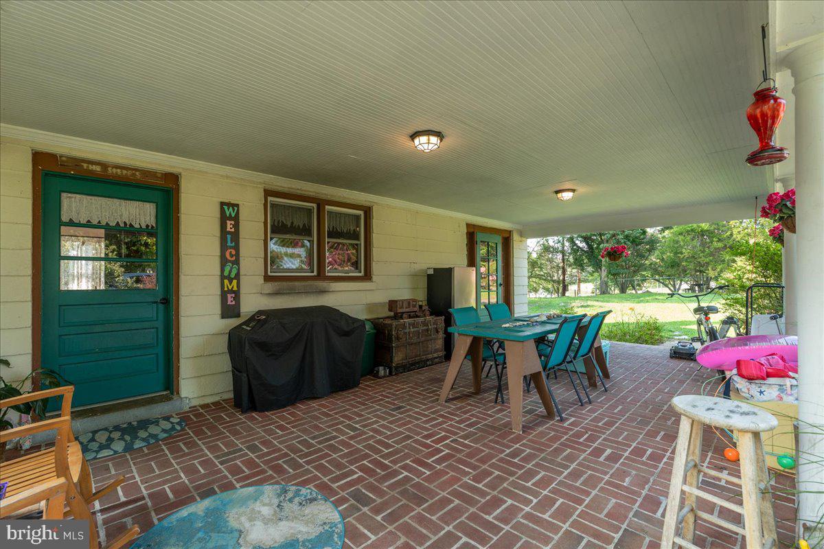 277 HARBOR VIEW CIRCLE