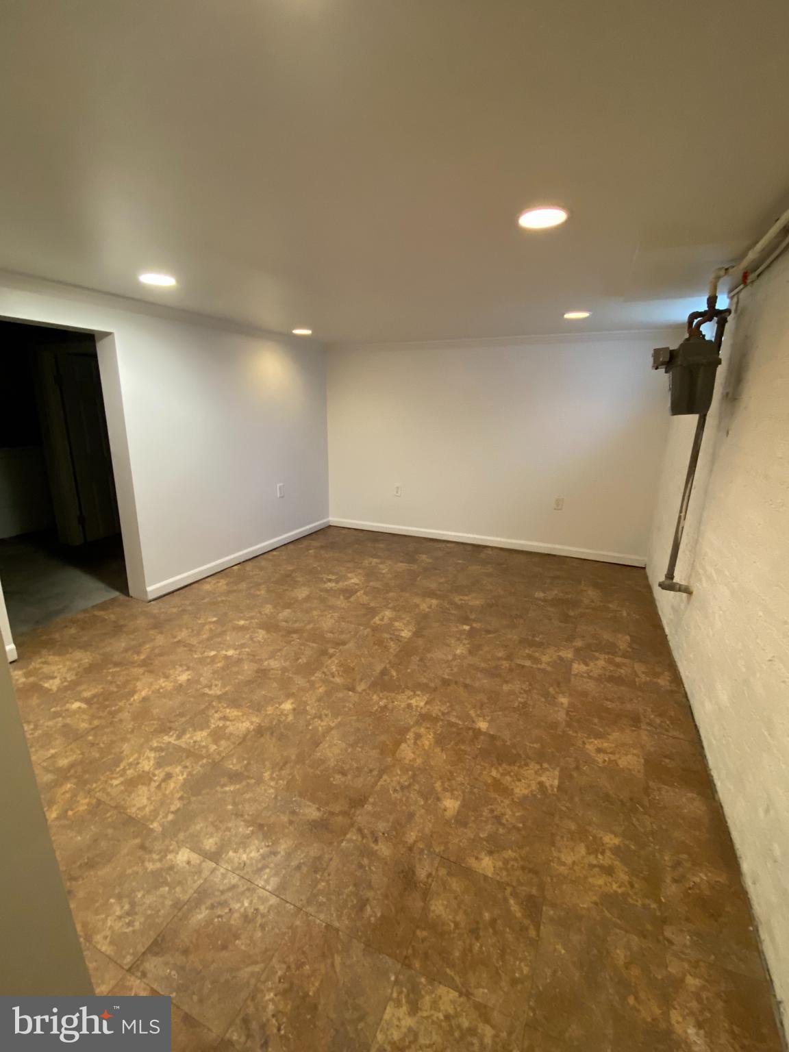 DUNDALK - Residential Lease