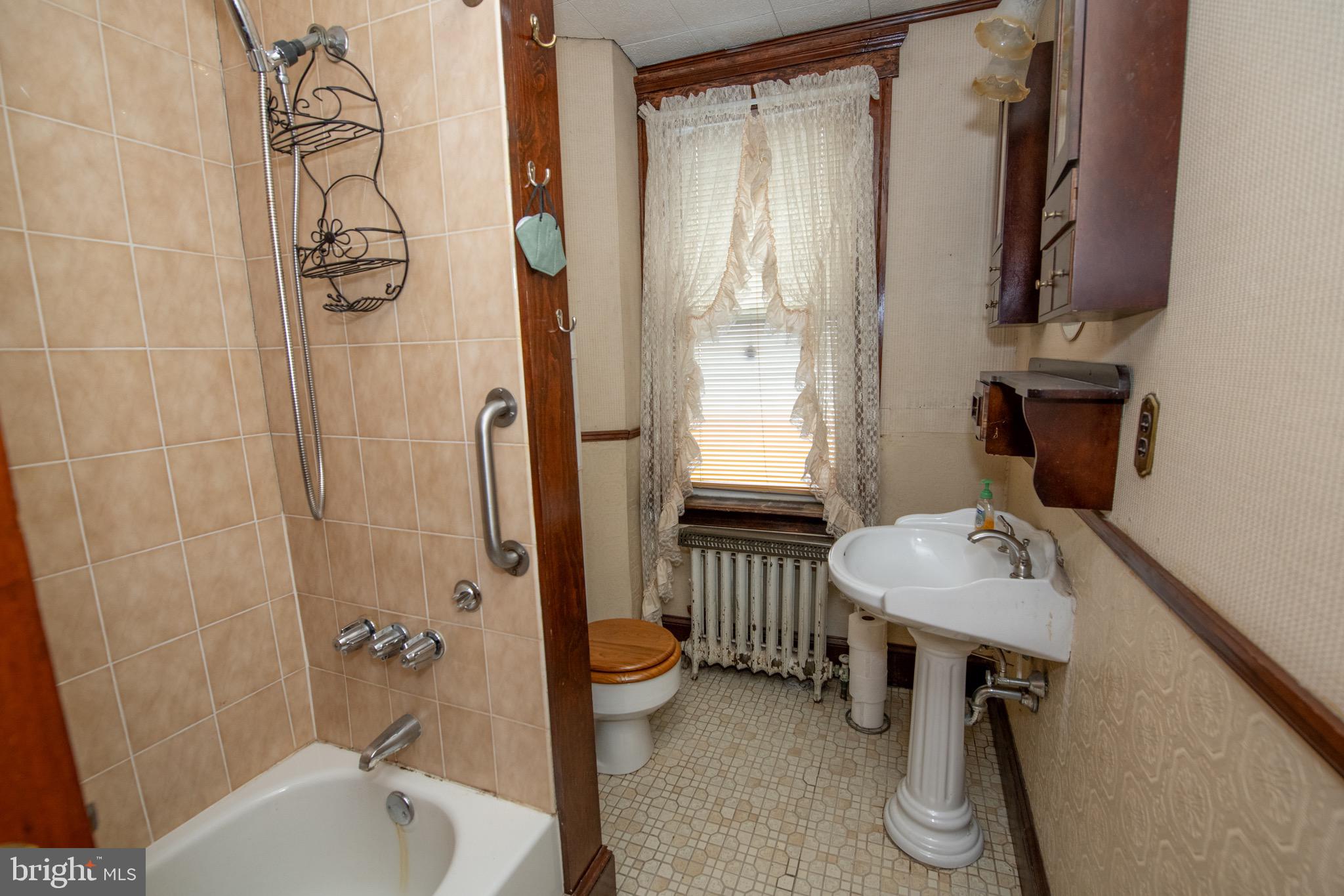 BRIDESBURG - Residential