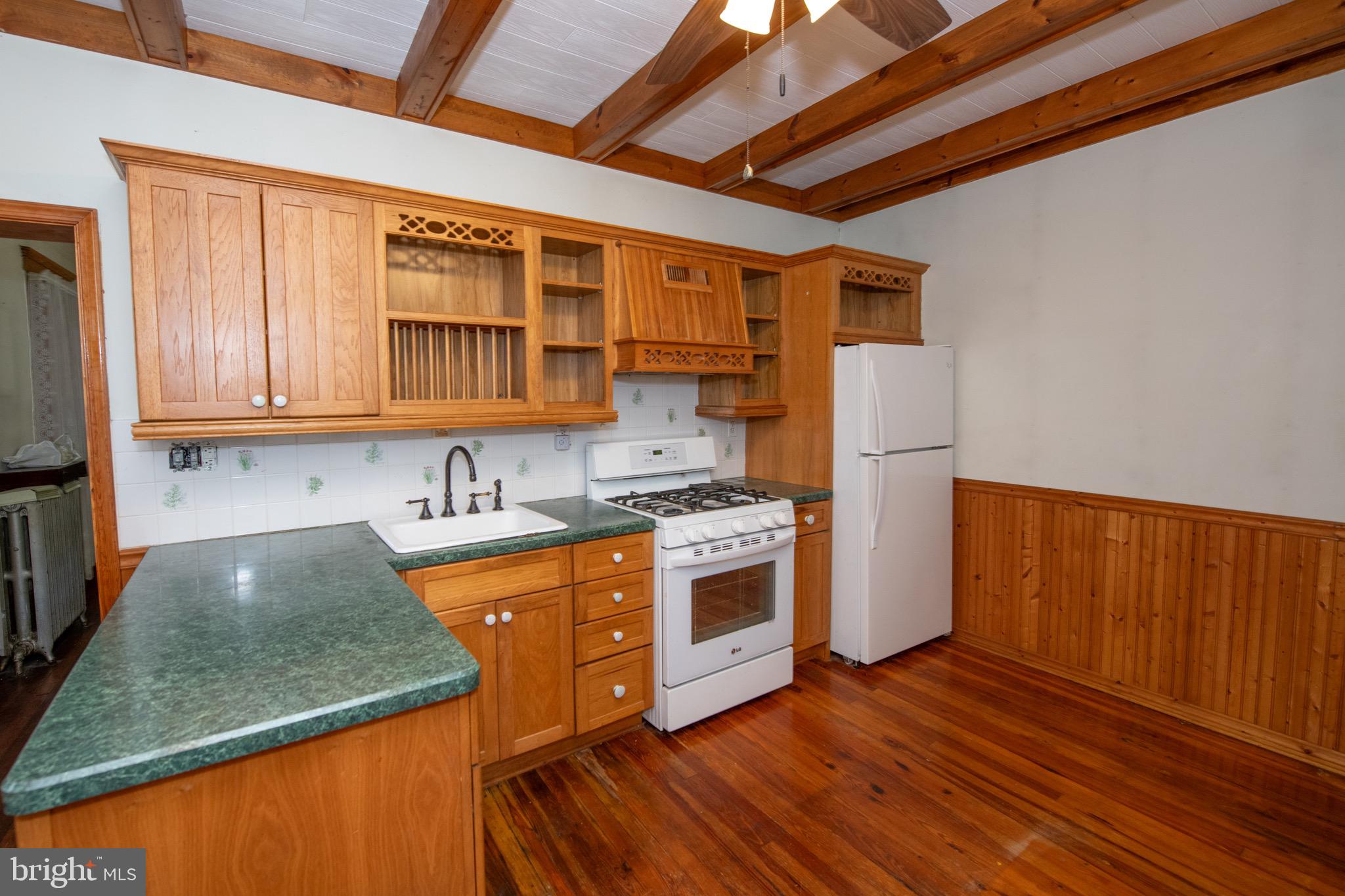 BRIDESBURG - Residential