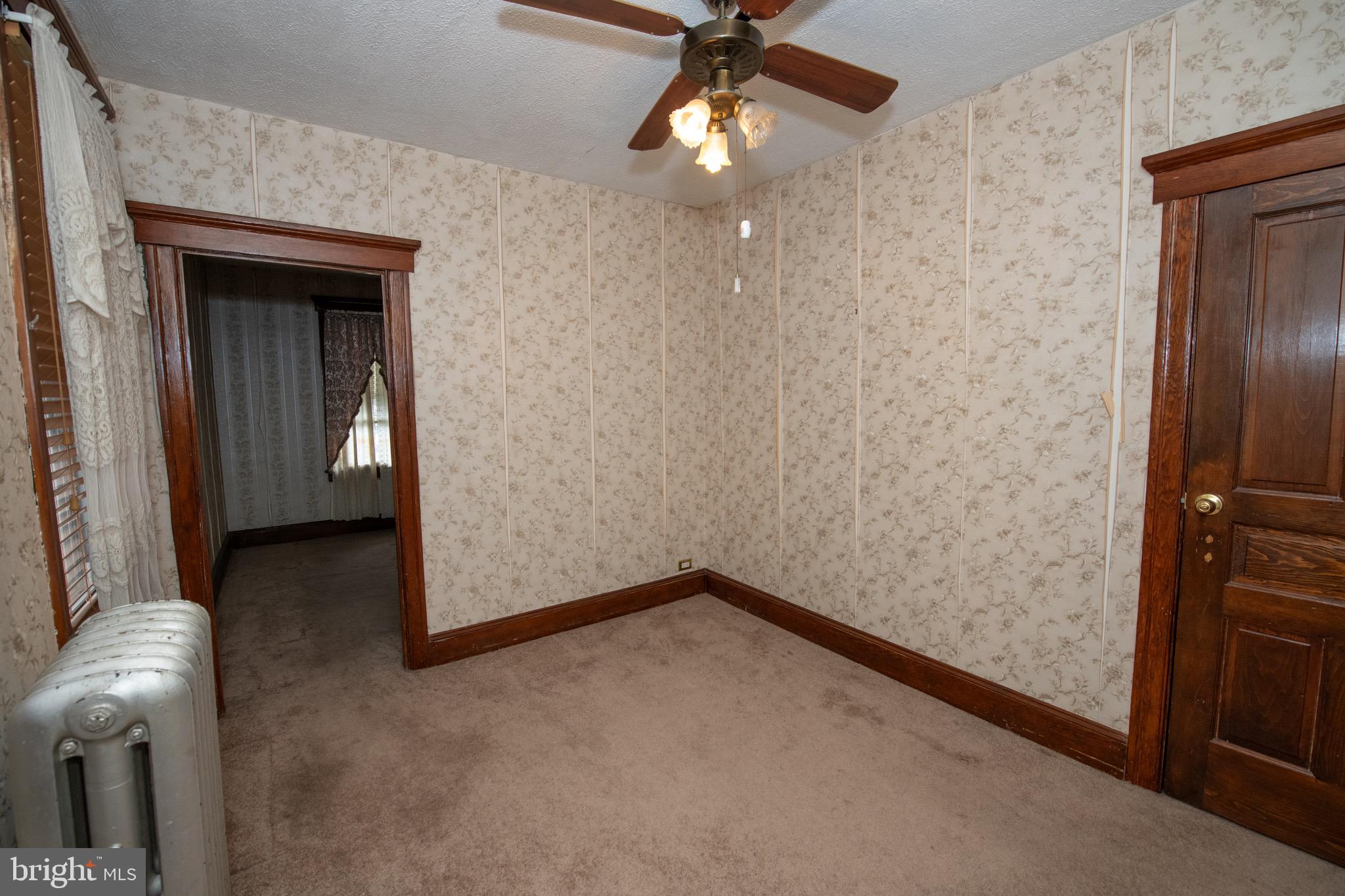 BRIDESBURG - Residential