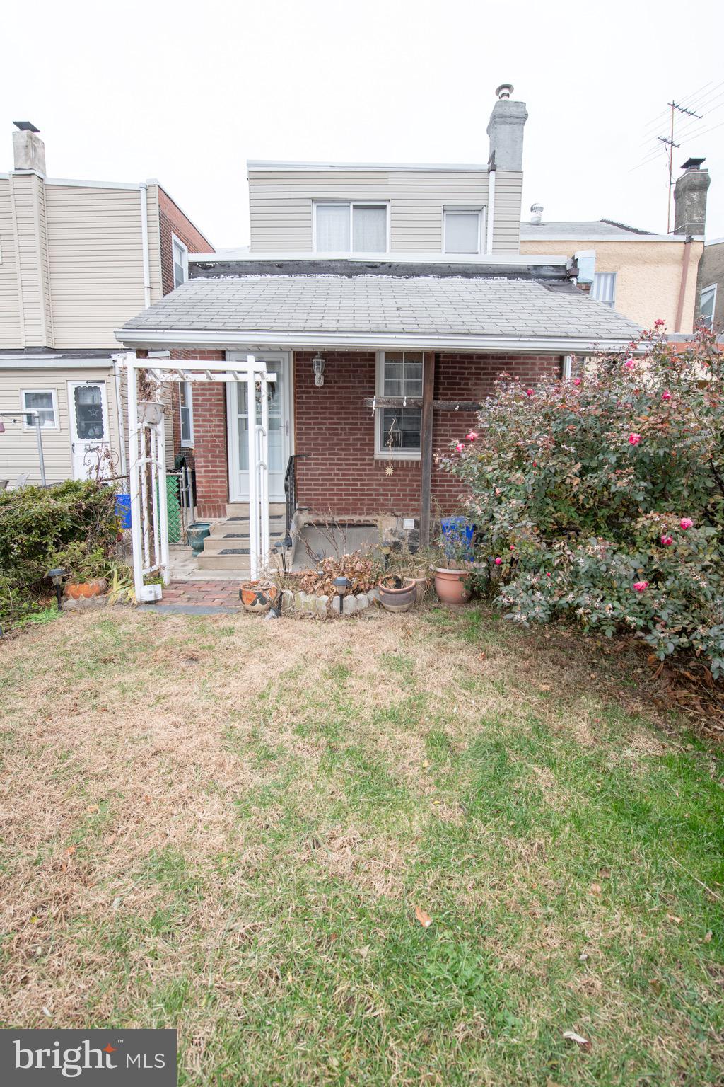 BRIDESBURG - Residential