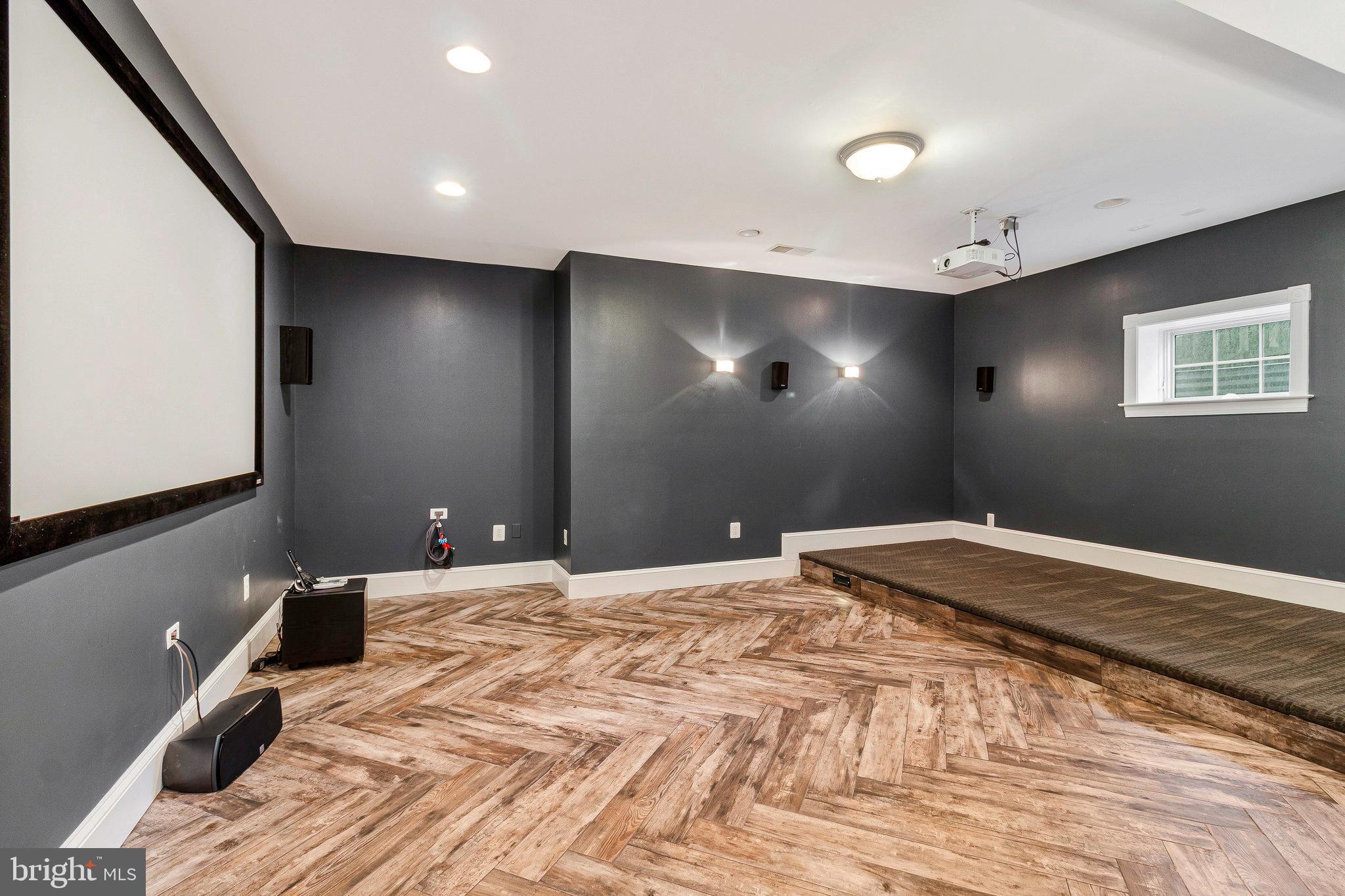 HYBLA VALLEY FARMS - Residential