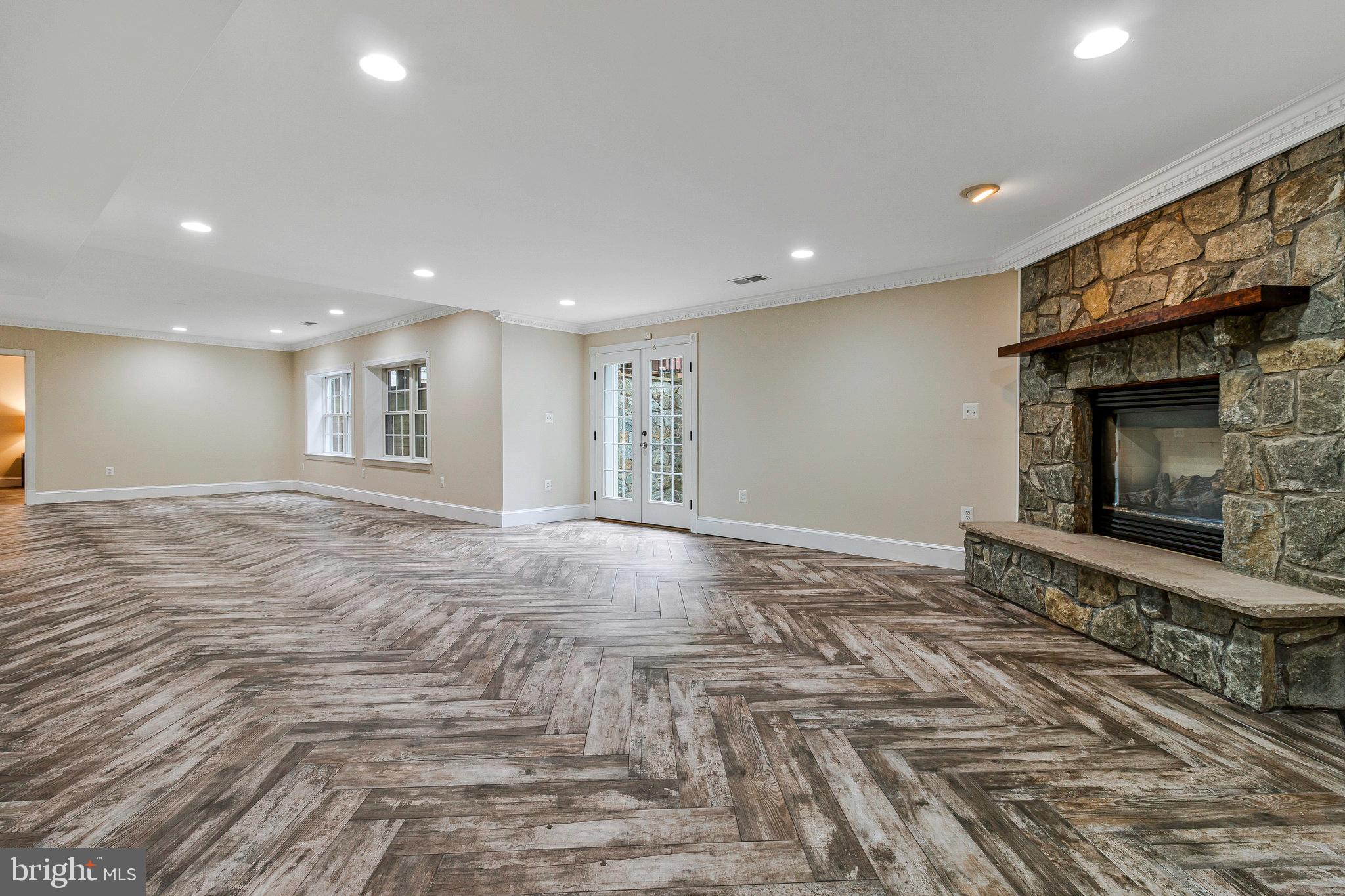 HYBLA VALLEY FARMS - Residential