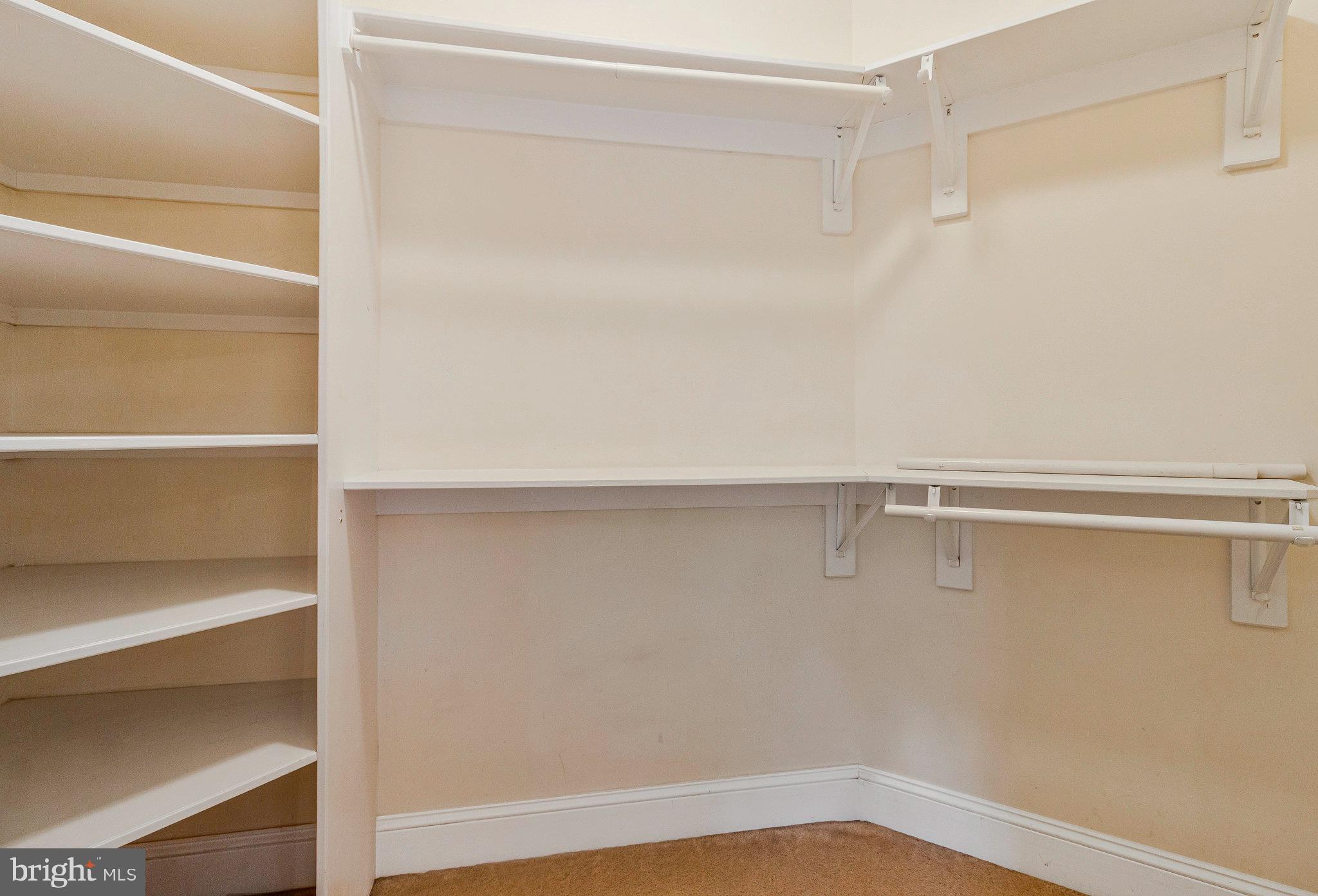 HYBLA VALLEY FARMS - Residential