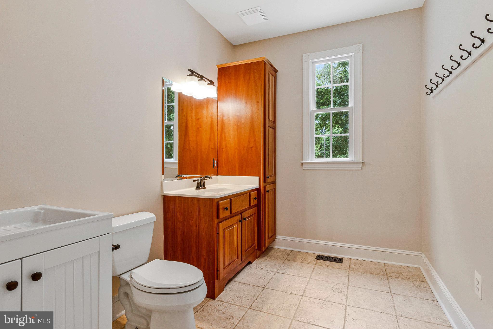 HYBLA VALLEY FARMS - Residential