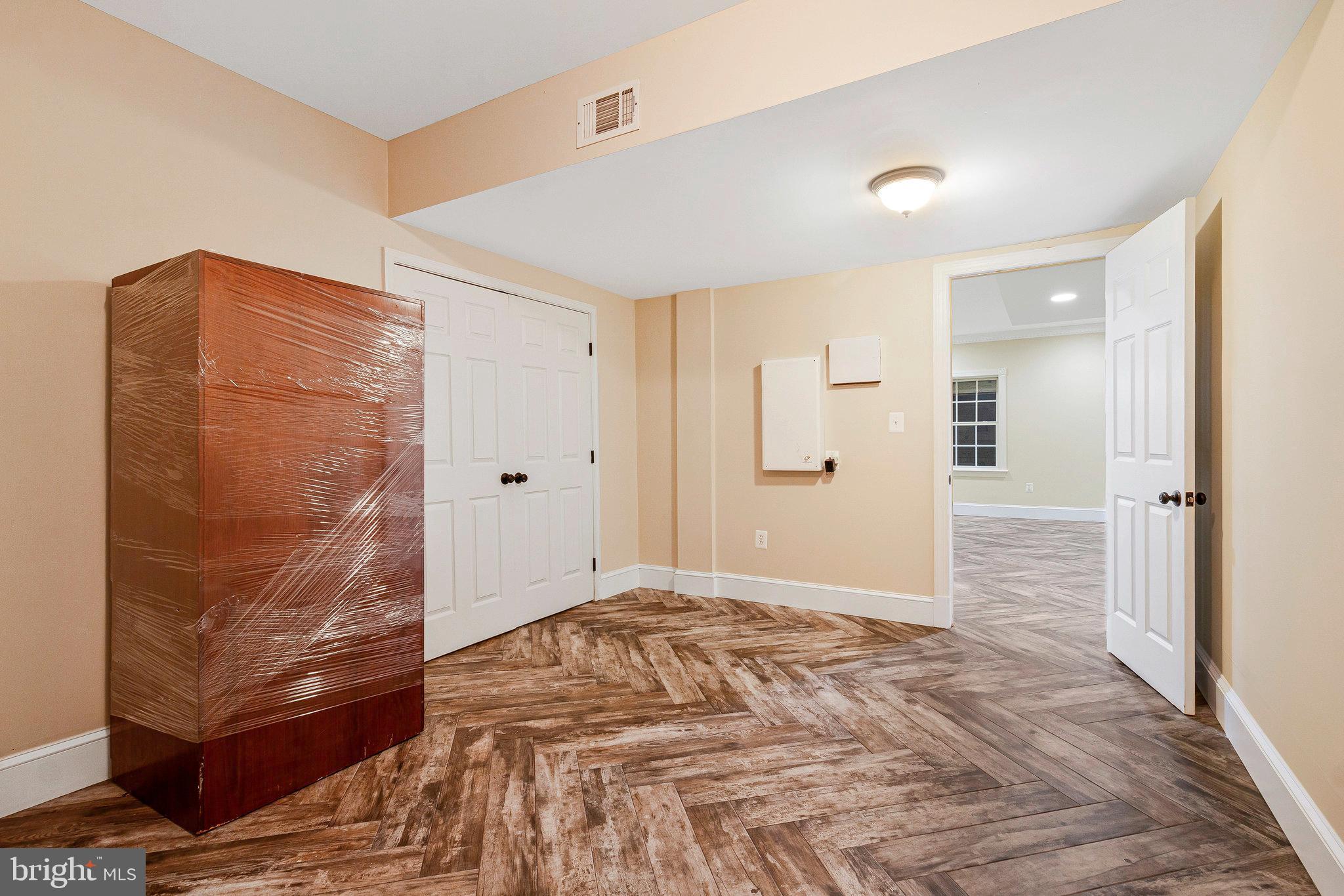 HYBLA VALLEY FARMS - Residential