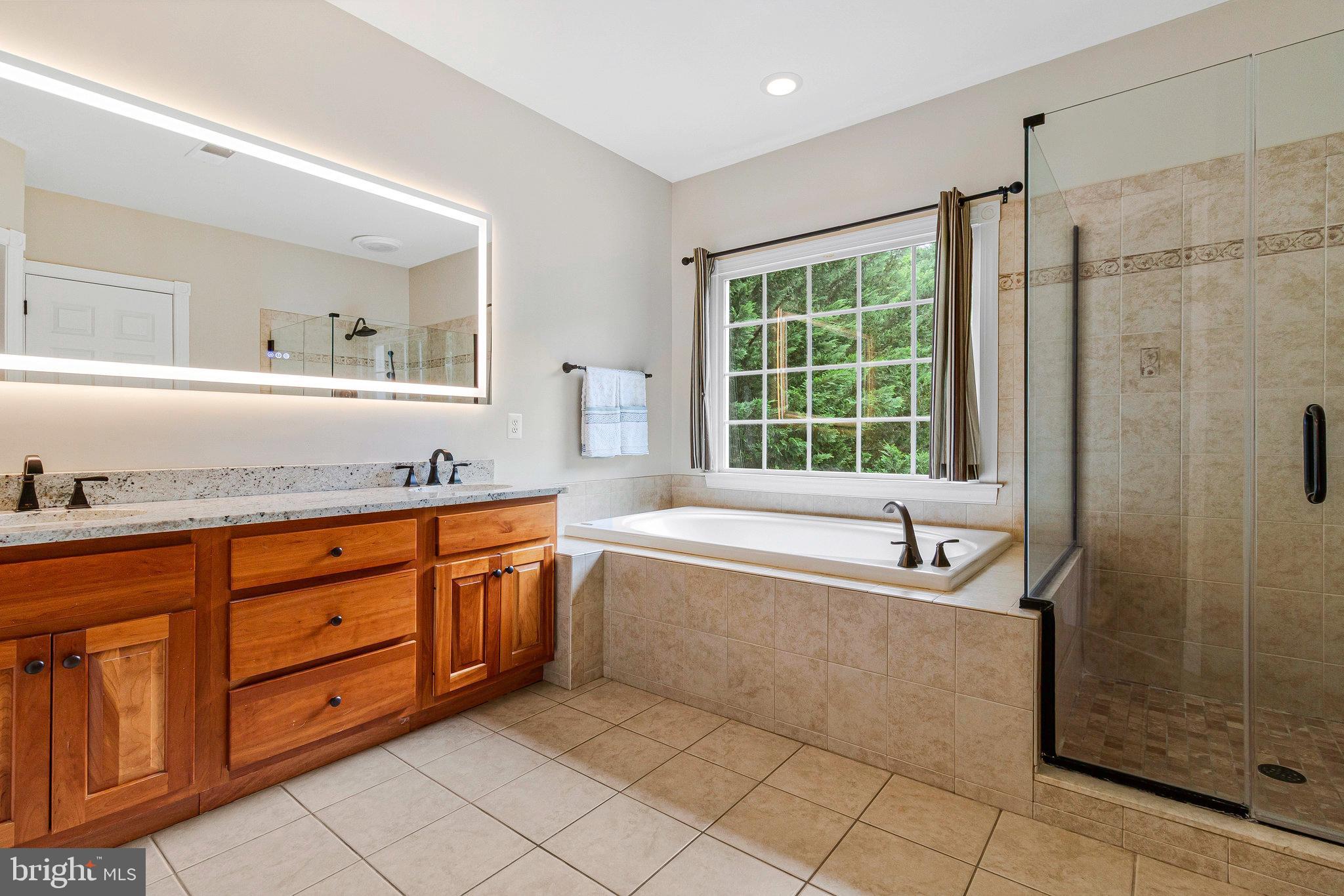 HYBLA VALLEY FARMS - Residential