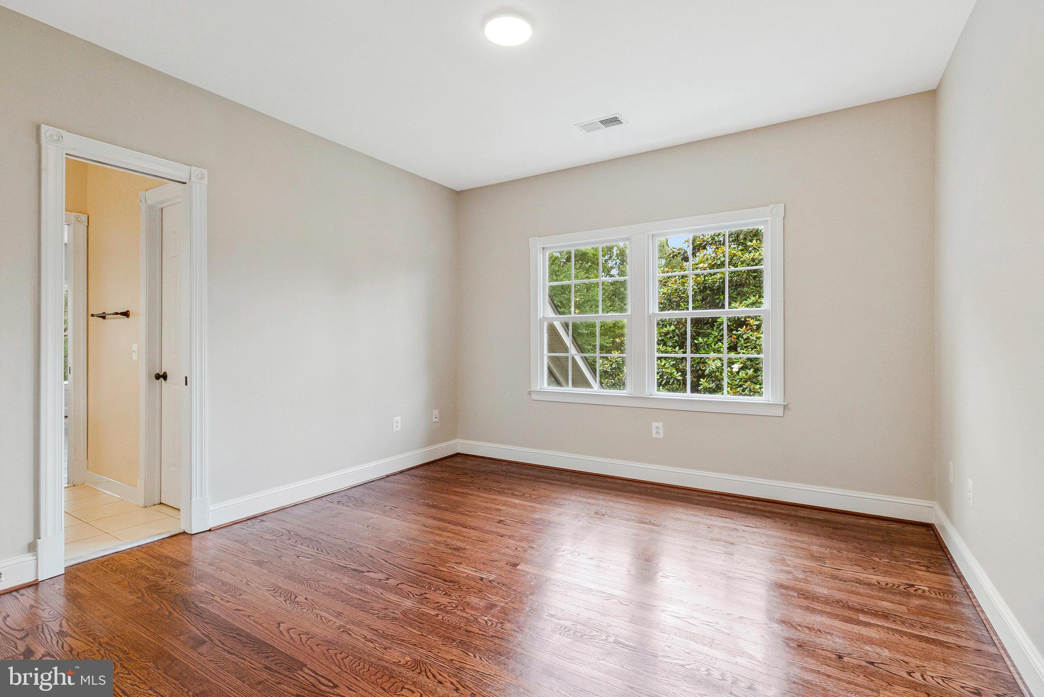 HYBLA VALLEY FARMS - Residential