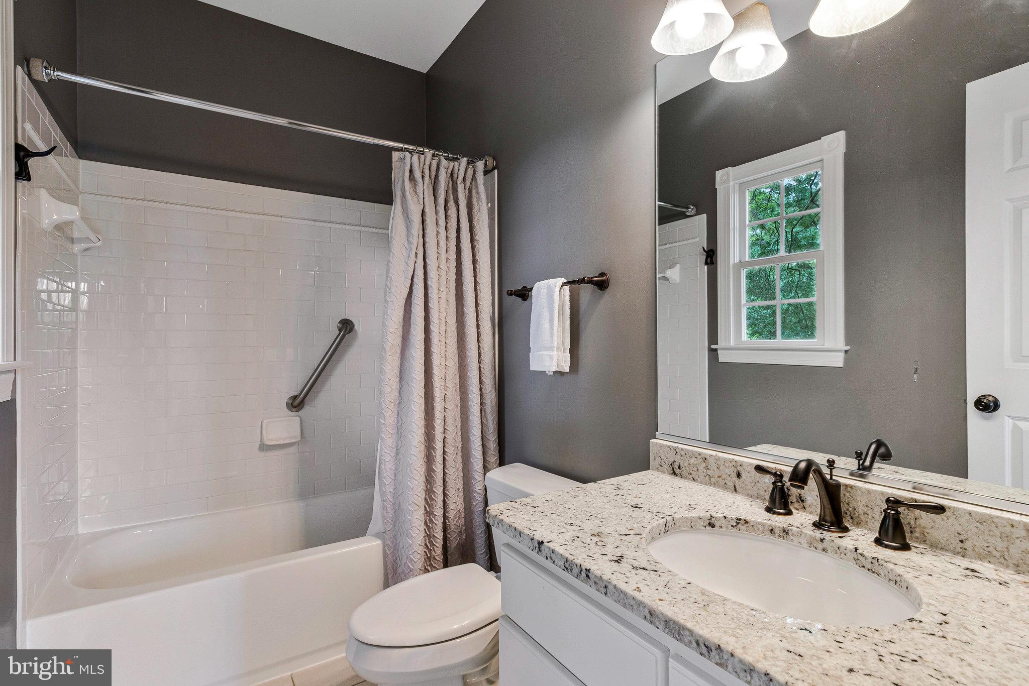 HYBLA VALLEY FARMS - Residential