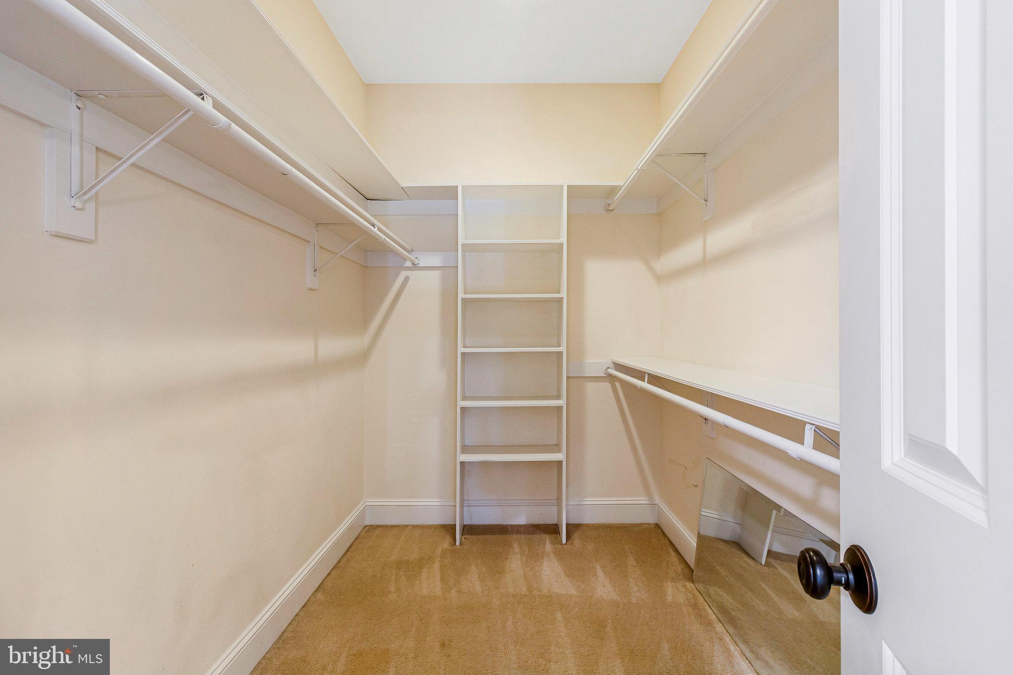 HYBLA VALLEY FARMS - Residential