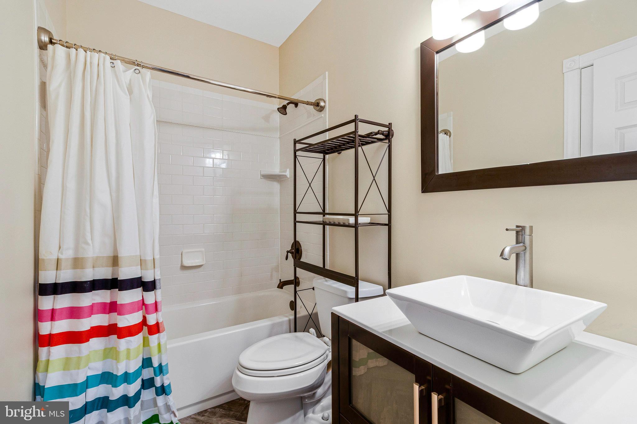 HYBLA VALLEY FARMS - Residential