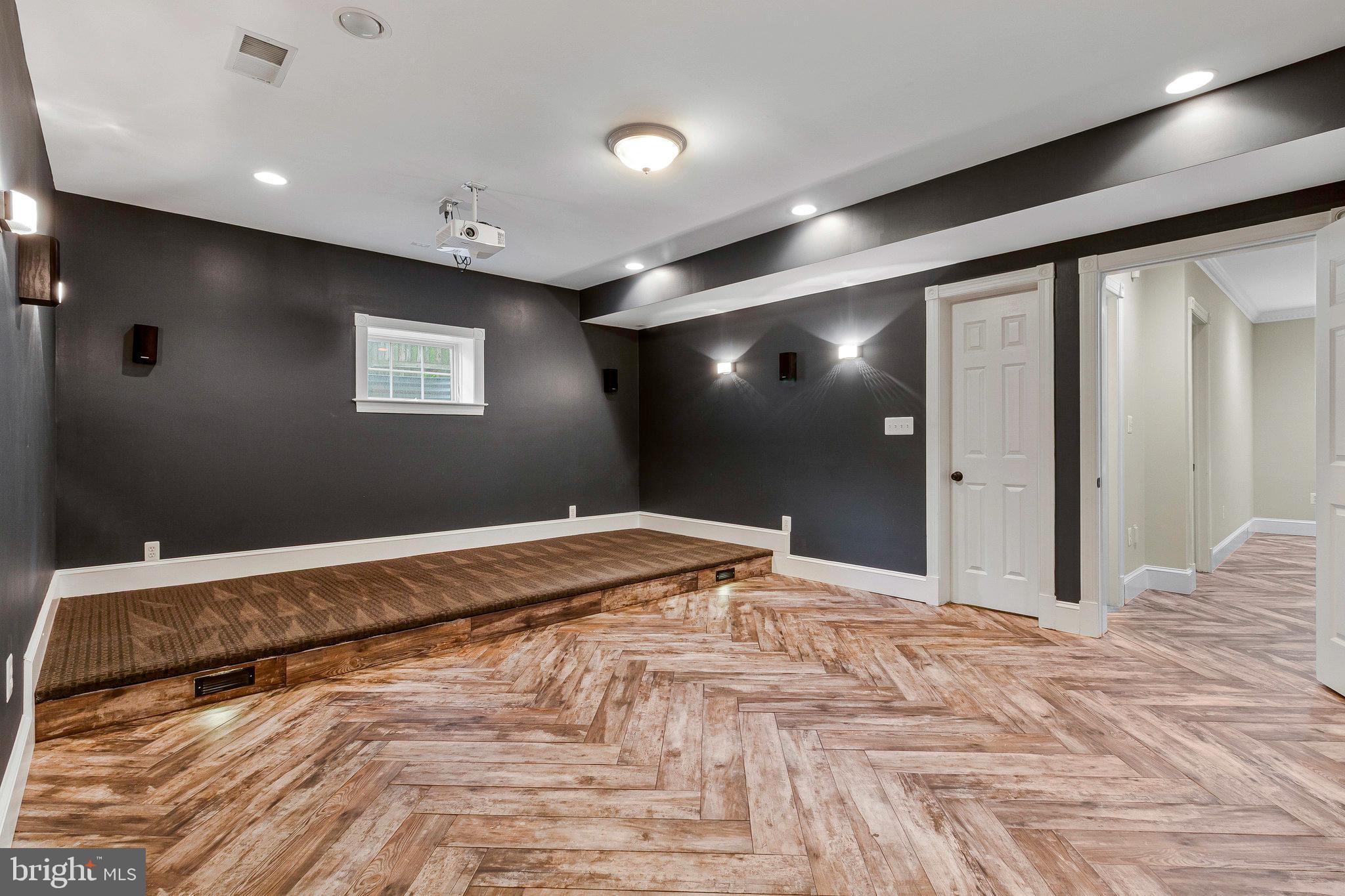 HYBLA VALLEY FARMS - Residential