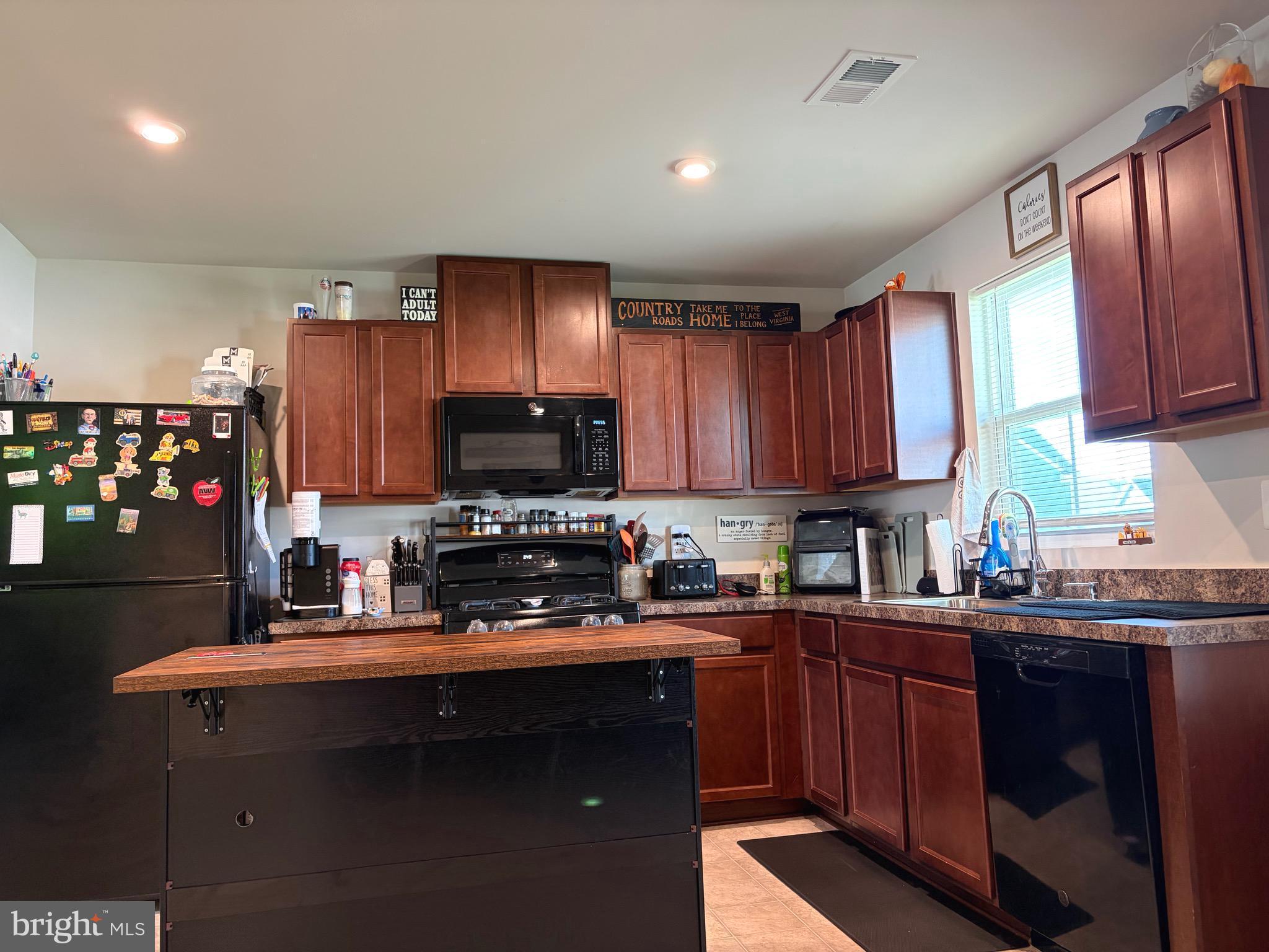 THE LAKES AT MARTINSBURG - Residential