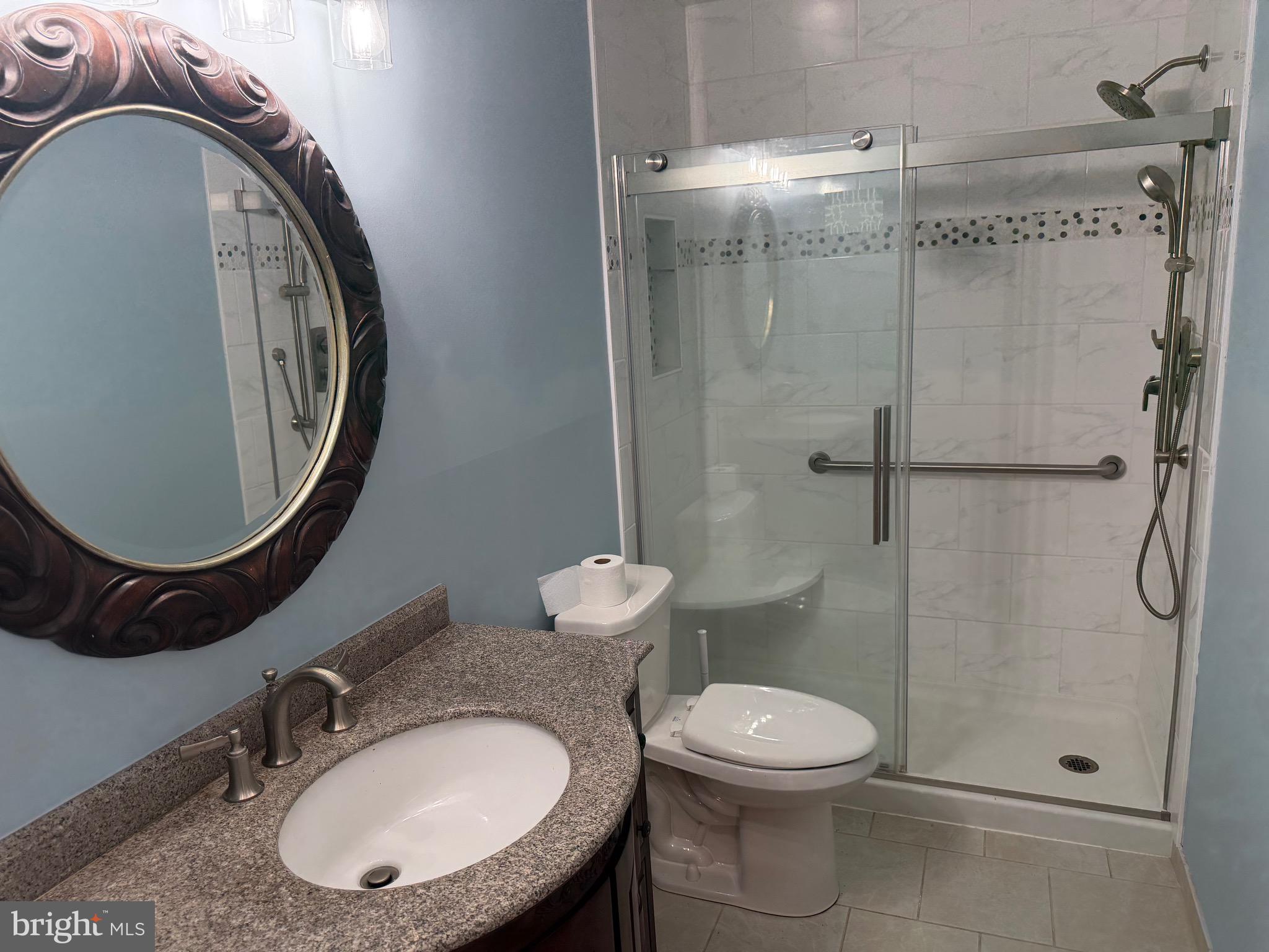 VILLAGE SHIRES - Residential