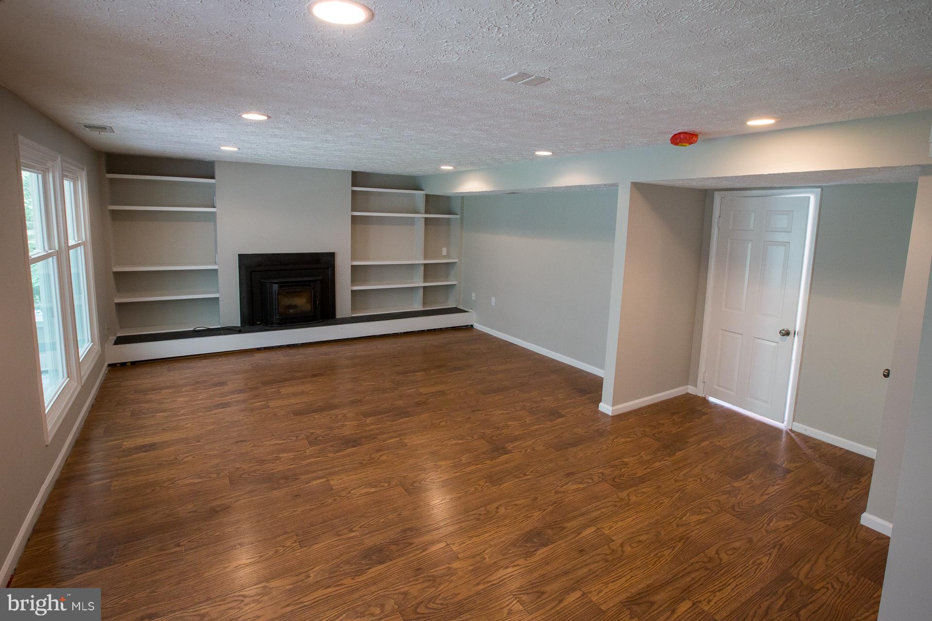 VILLAGE OF OWEN BROWN - Residential