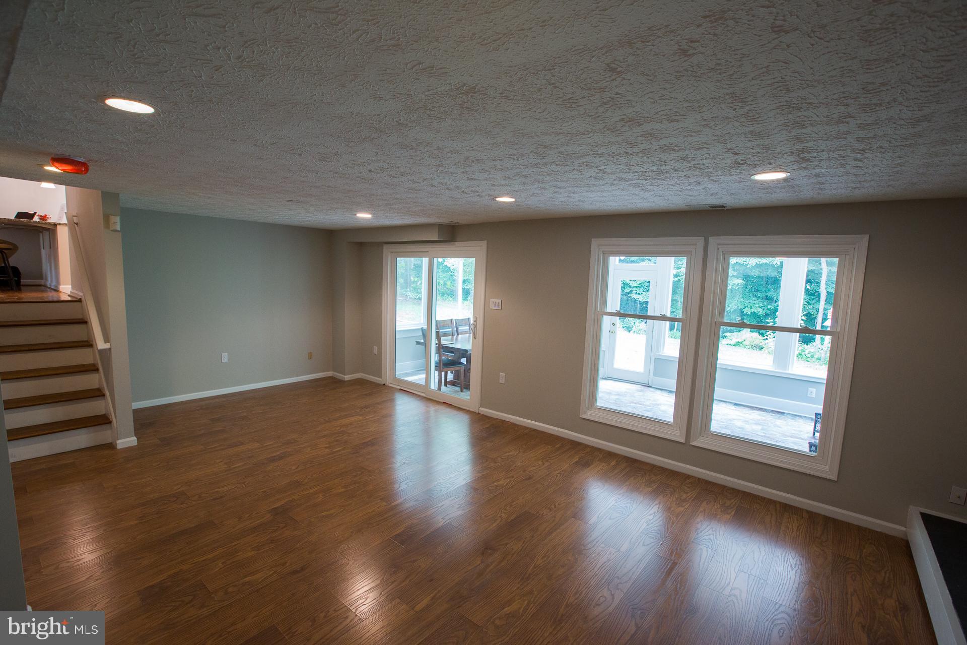 VILLAGE OF OWEN BROWN - Residential