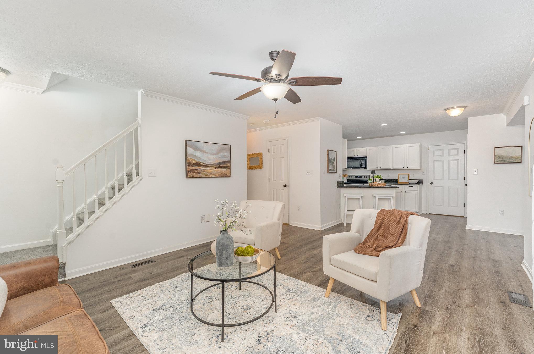 PRESIDENTIAL LAKES - Residential