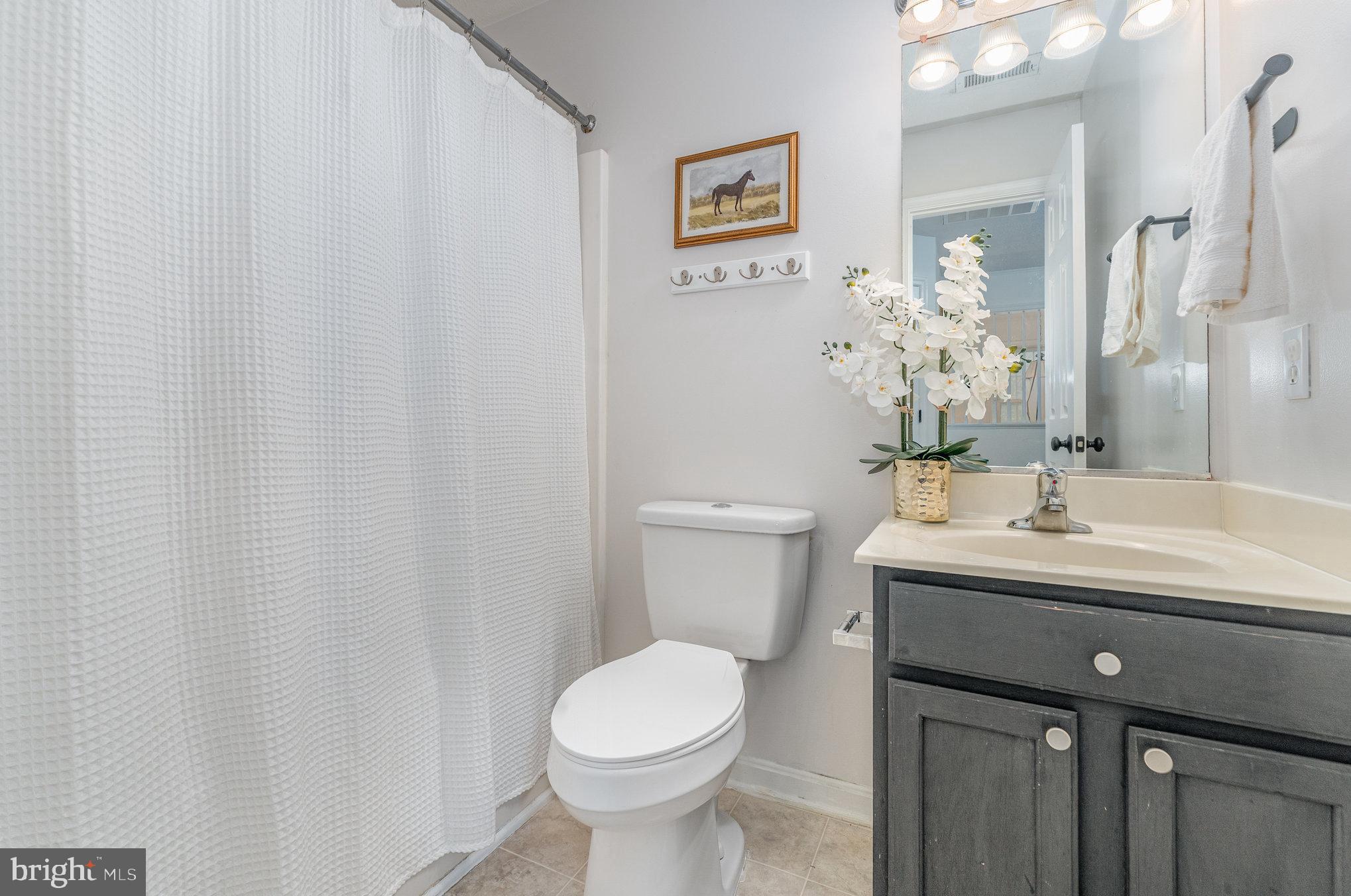 PRESIDENTIAL LAKES - Residential