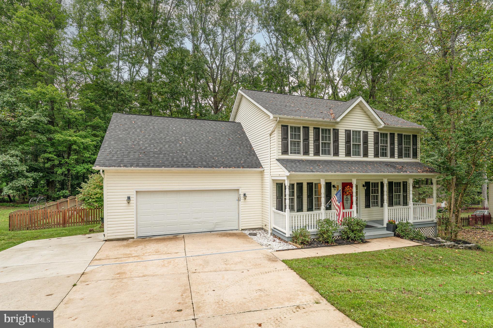 PRESIDENTIAL LAKES - Residential