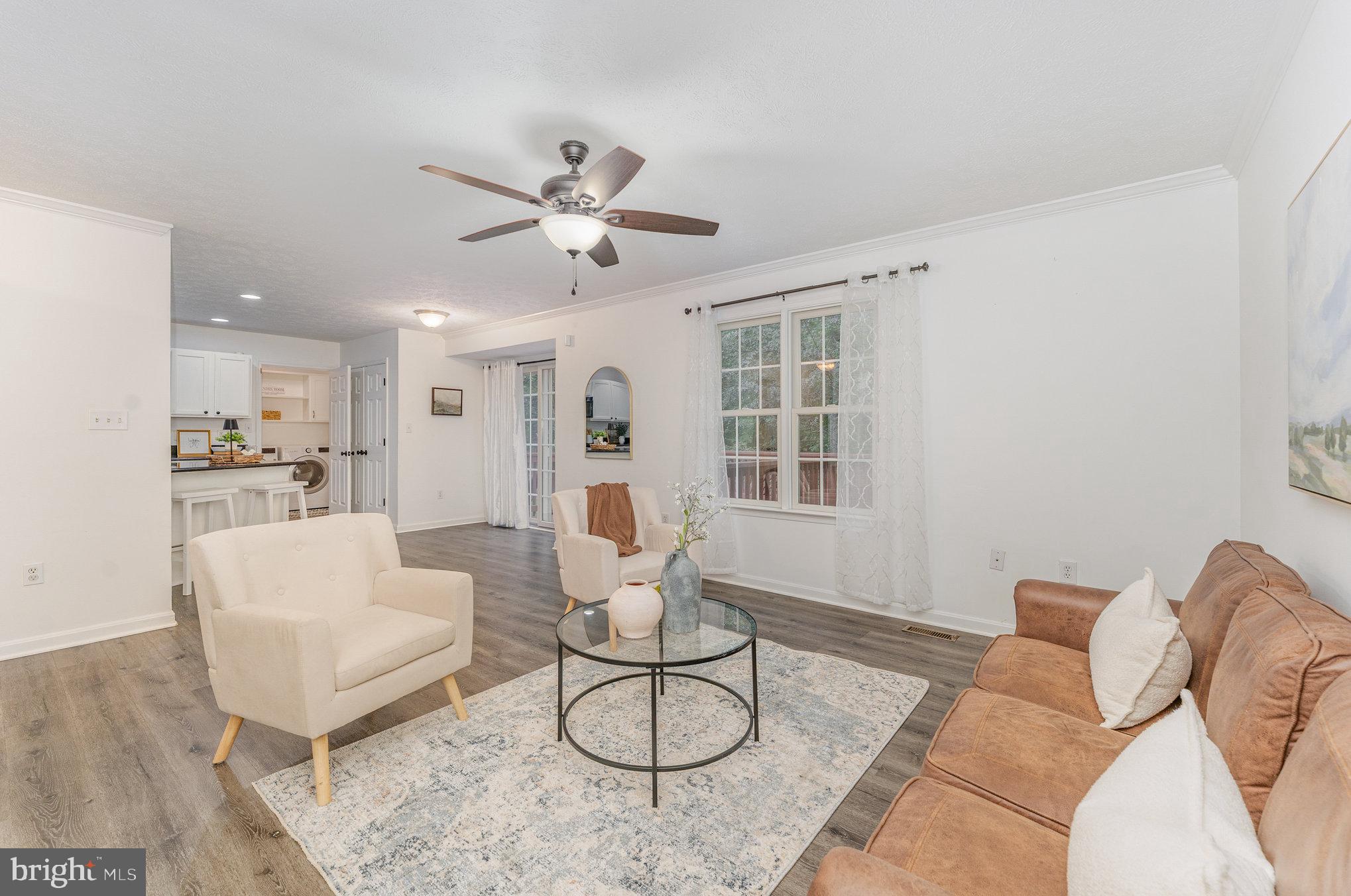 PRESIDENTIAL LAKES - Residential