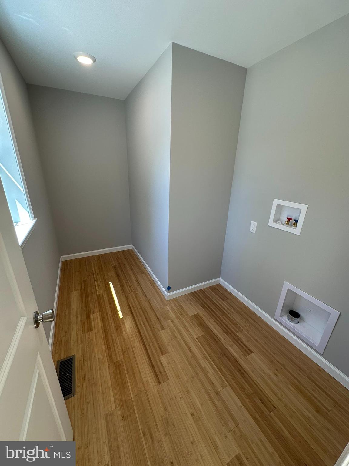 SHERWOOD ACRES - Residential