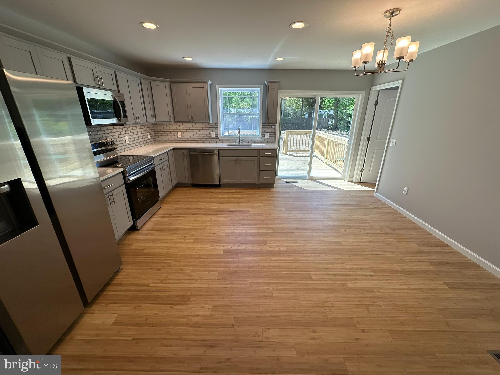 SHERWOOD ACRES - Residential