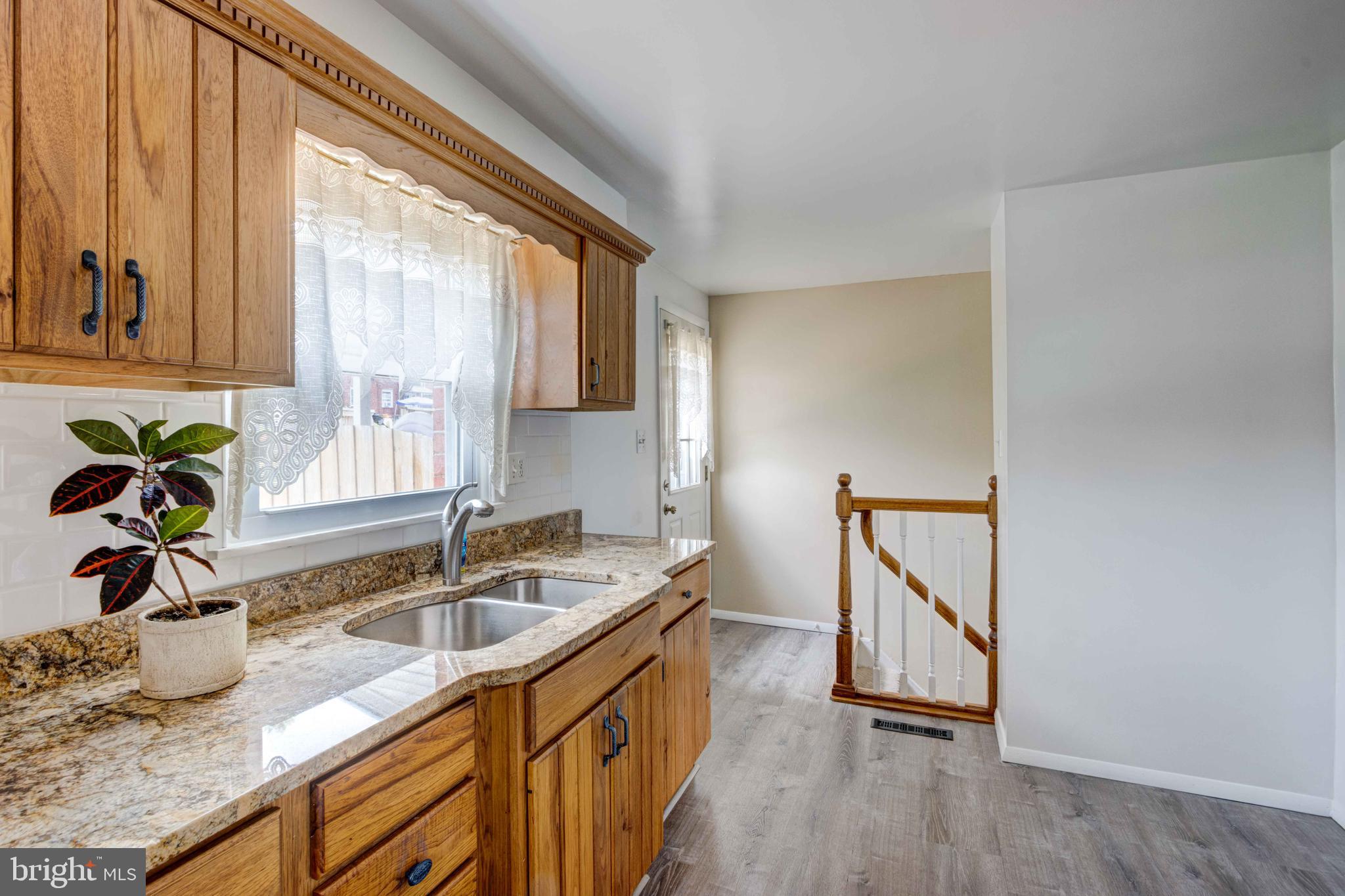 ARBOUR MANOR - Residential