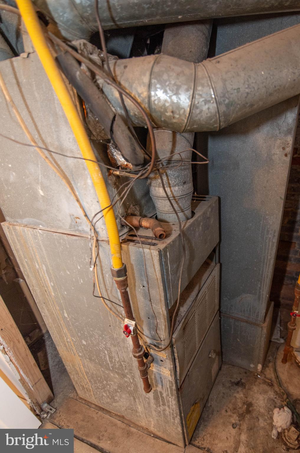 HOLLINS MARKET - Residential