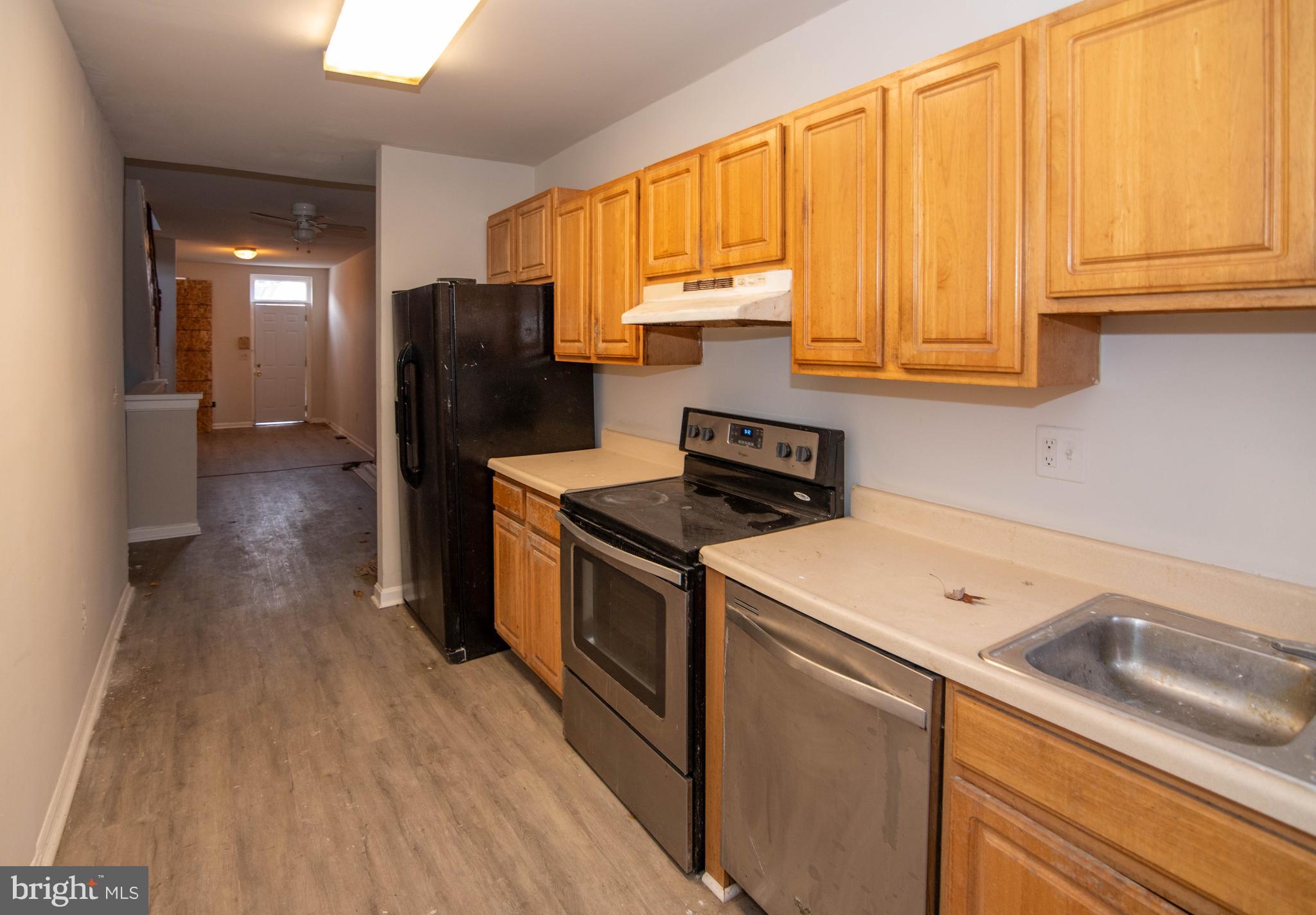 HOLLINS MARKET - Residential