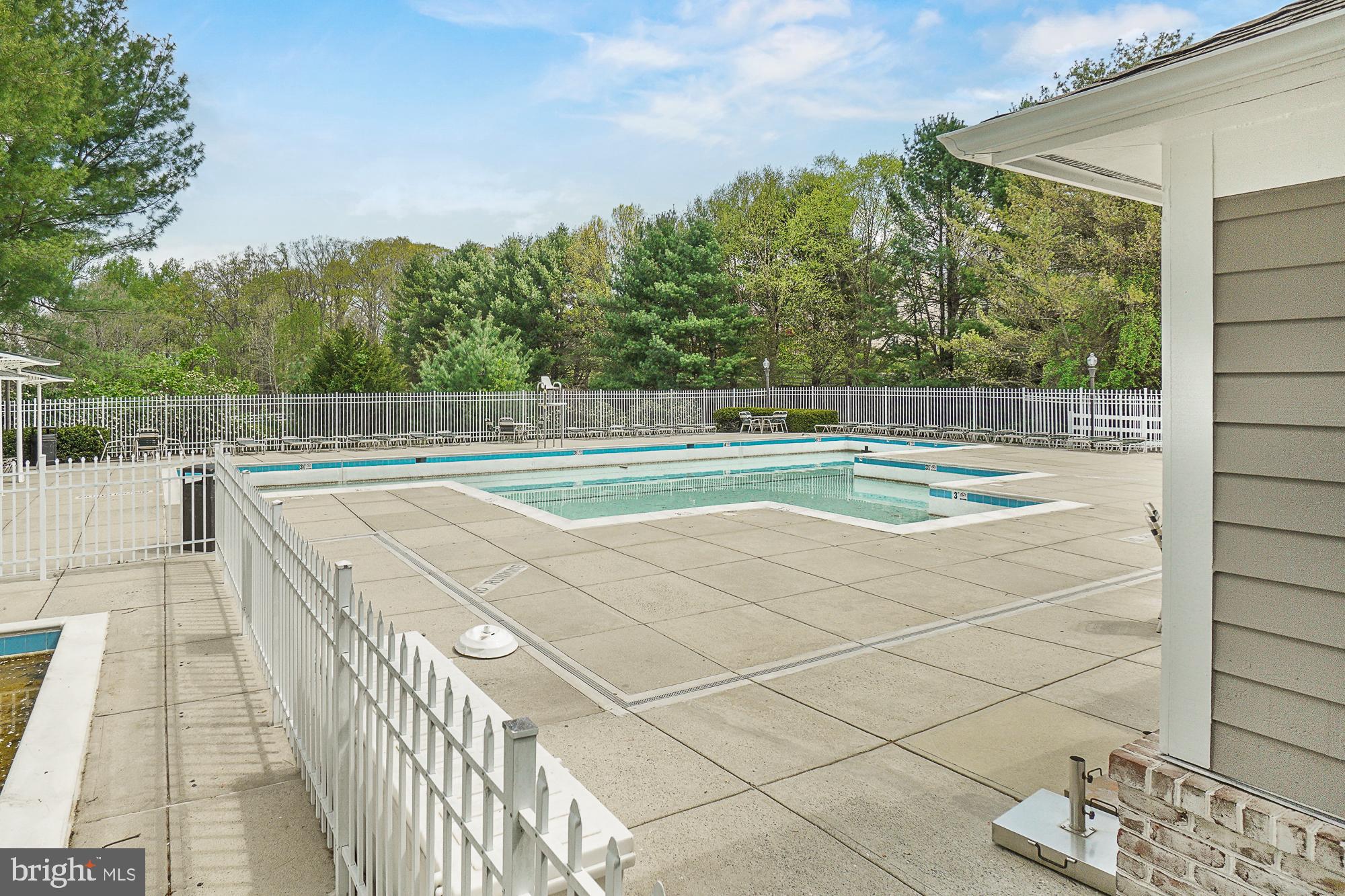 OWINGS MILLS - Residential