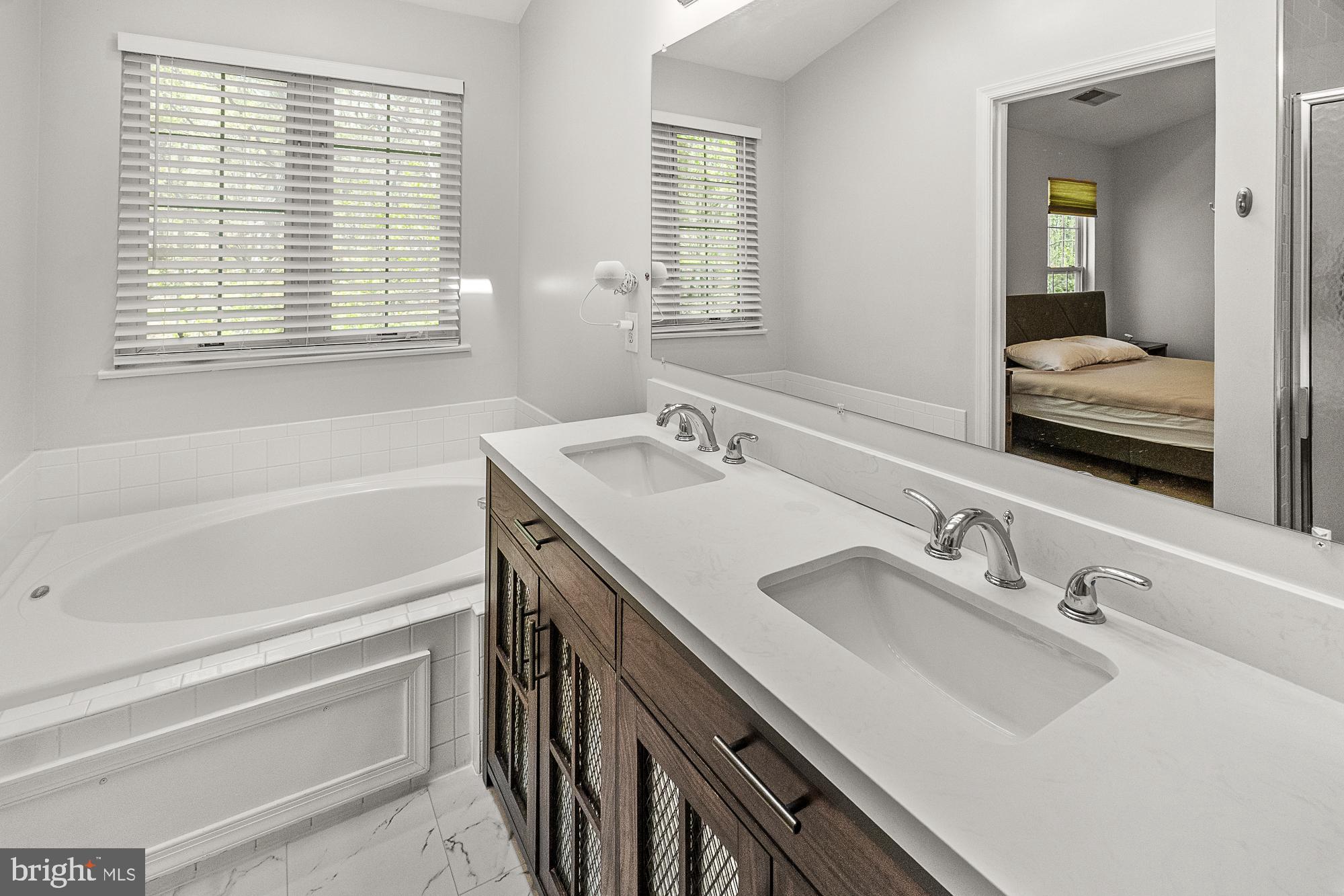 OWINGS MILLS - Residential