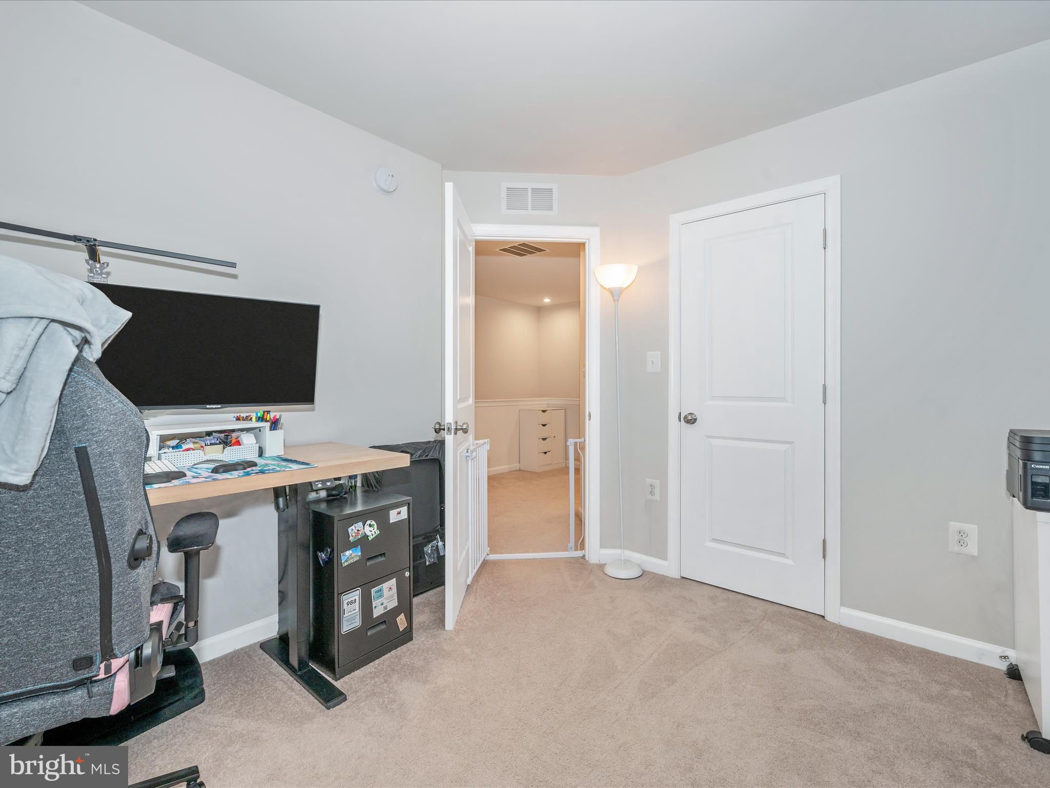 PRESIDENTS POINTE - Residential