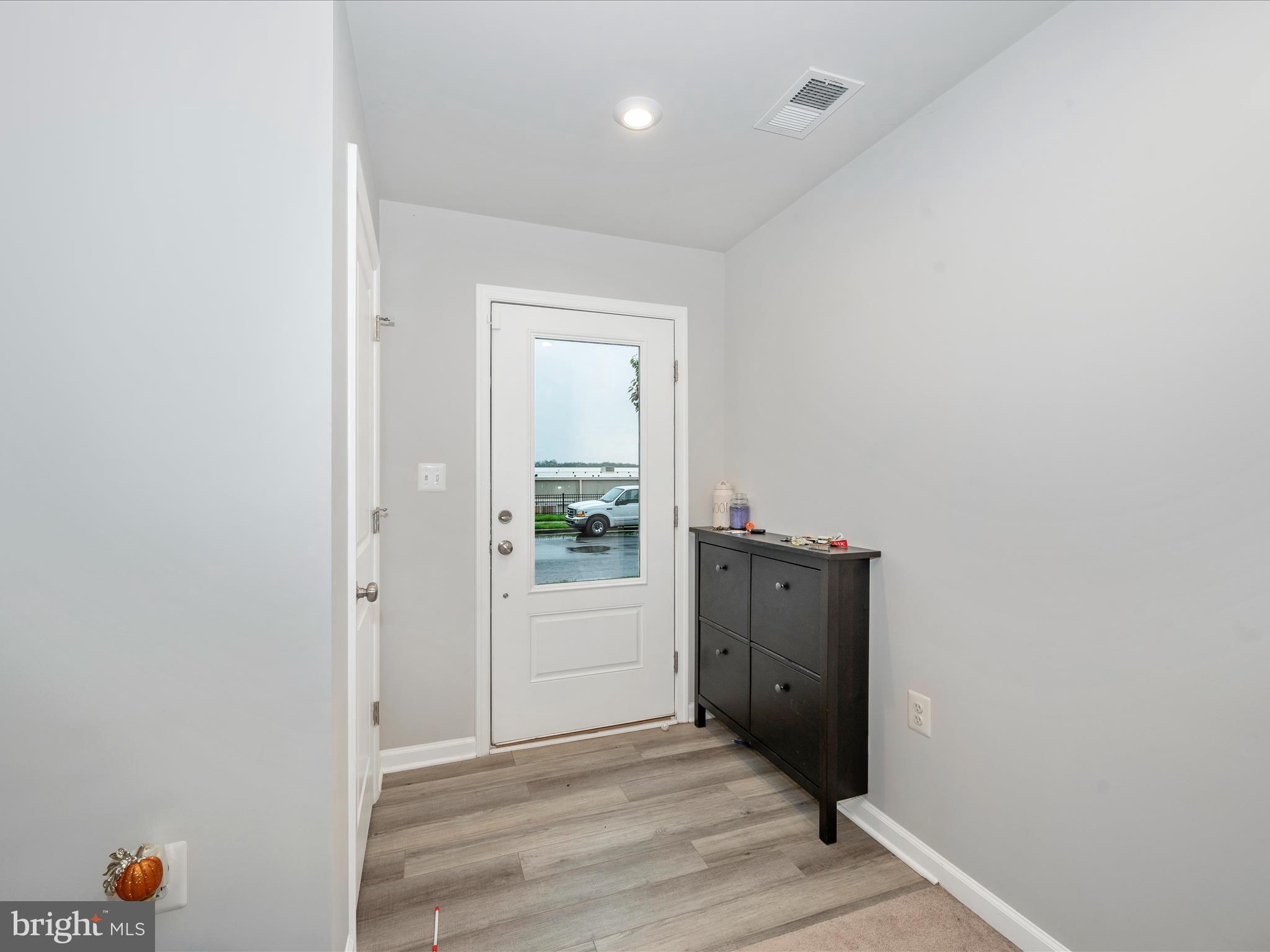 PRESIDENTS POINTE - Residential