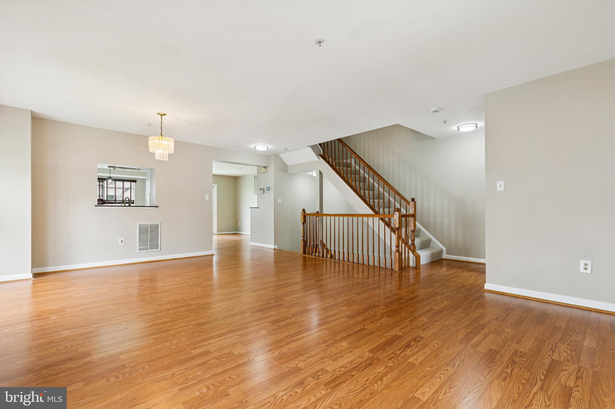 RUSSETT - Residential