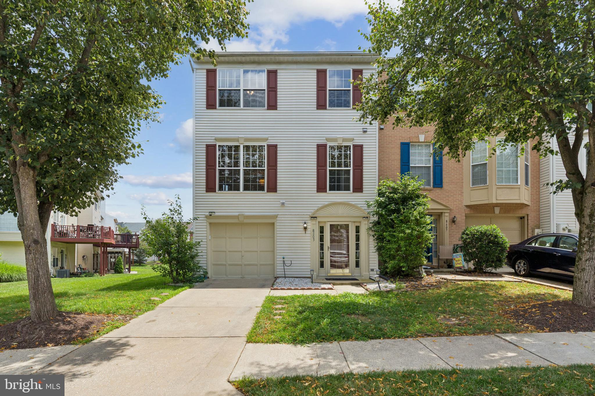 RUSSETT - Residential